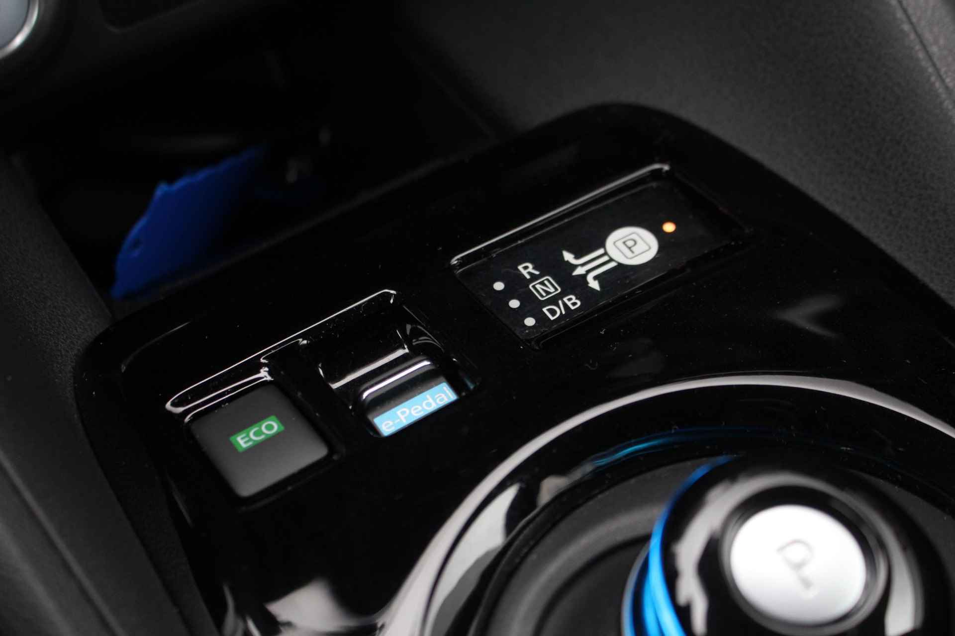 Nissan LEAF Tekna 40 kWh 150pk | Stoelverwarming | BOSE | Adaptive Cruise Control | 360 Camera | Navigatie - 31/39