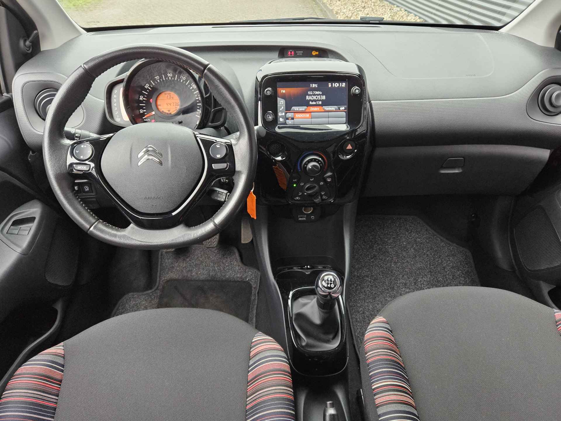 Citroën C1 1.0 VTi Feel | Airco | Camera | Touchscreen | Bluetooth | Navigatie via Apple Carplay of Android Auto| Donker Getint Glas Achter | Chroom Exterieur Pakket | - 10/38