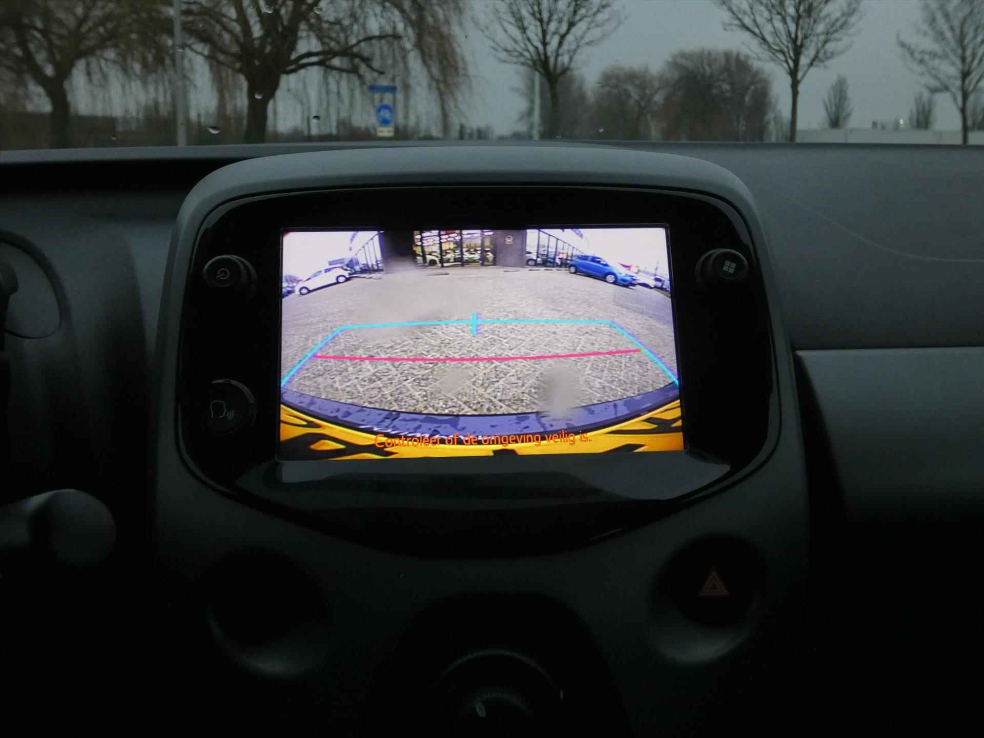 TOYOTA Aygo 1.0 VVT-i 72pk 5D X-Play | Camera | Carplay | - 27/37