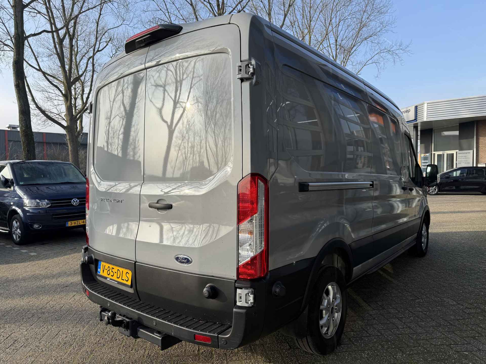 Ford Transit 350 2.0 TDCI L3H2 Limited - 7/15