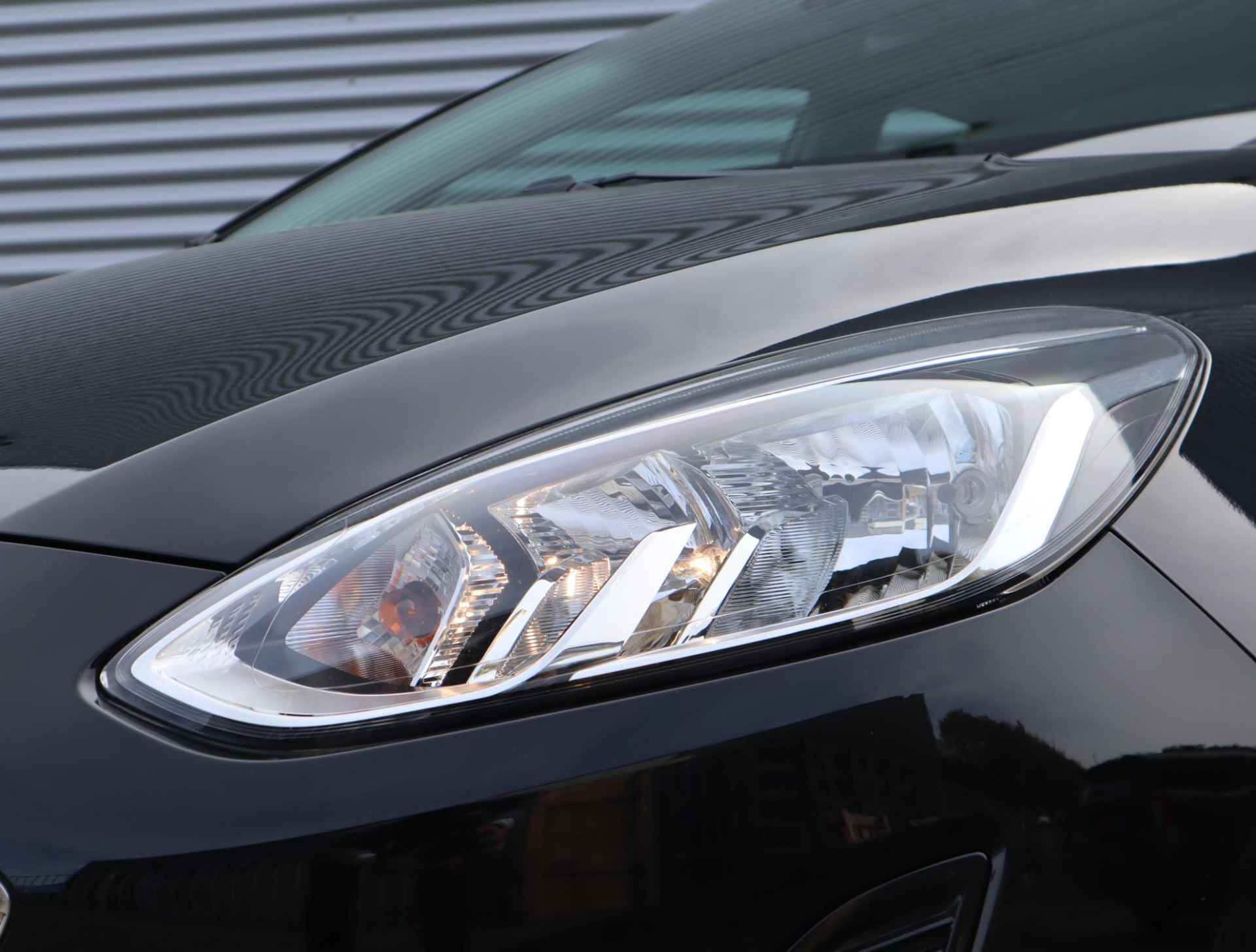 Ford Fiesta 1.1 Trend | Navigatie | Parkersensoren | Cruise Control| Apple Carplay & Android Auto | Airco | Lichtmetaal - 4/55