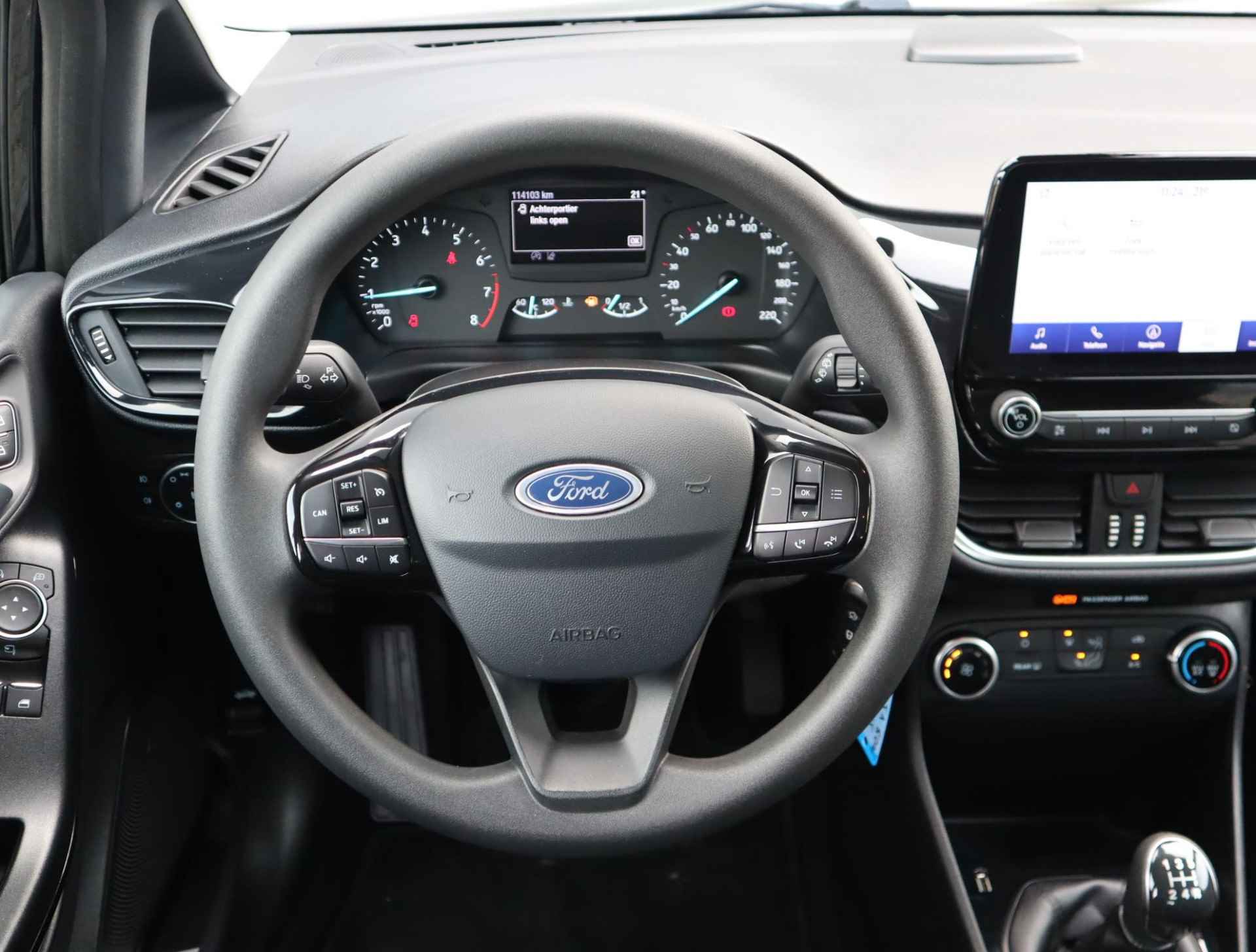 Ford Fiesta 1.1 Trend | Navigatie | Parkersensoren | Cruise Control| Apple Carplay & Android Auto | Airco | Lichtmetaal - 17/55