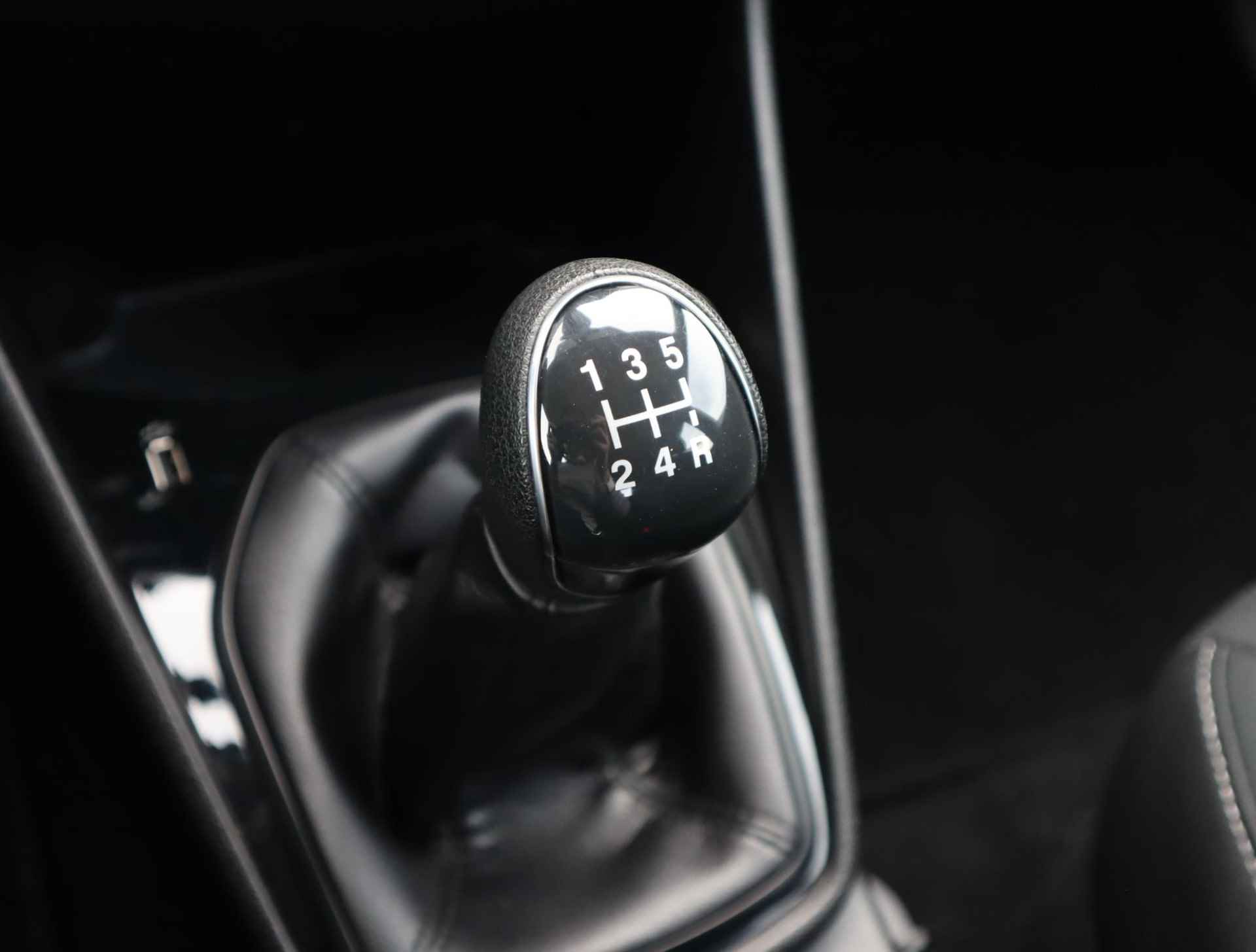 Ford Fiesta 1.1 Trend | Navigatie | Parkersensoren | Cruise Control| Apple Carplay & Android Auto | Airco | Lichtmetaal - 34/55