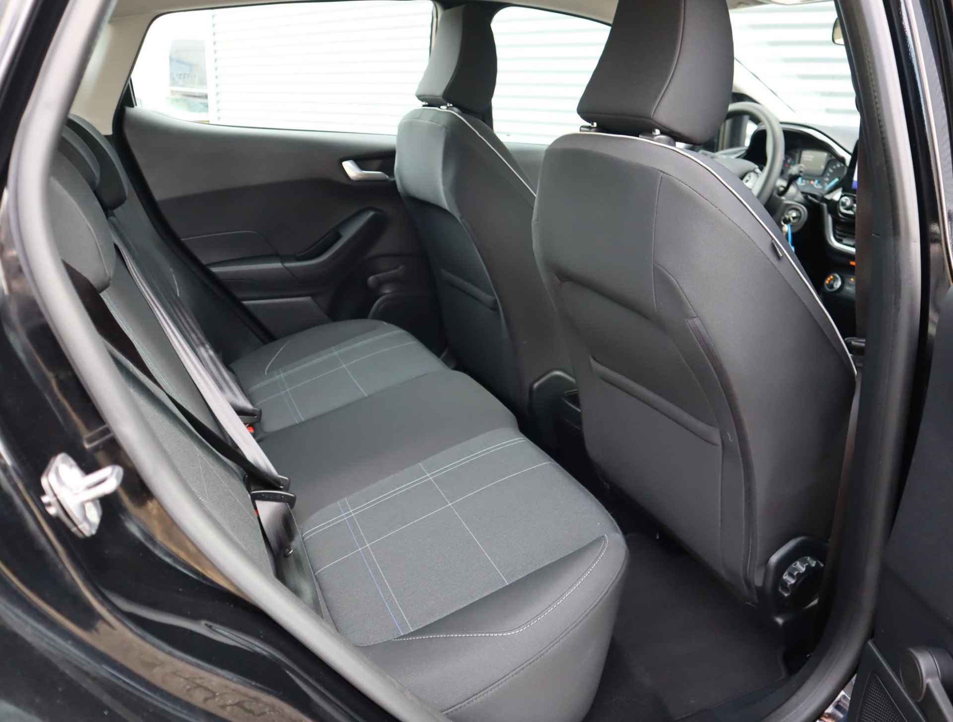 Ford Fiesta 1.1 Trend | Navigatie | Parkersensoren | Cruise Control| Apple Carplay & Android Auto | Airco | Lichtmetaal - 44/55