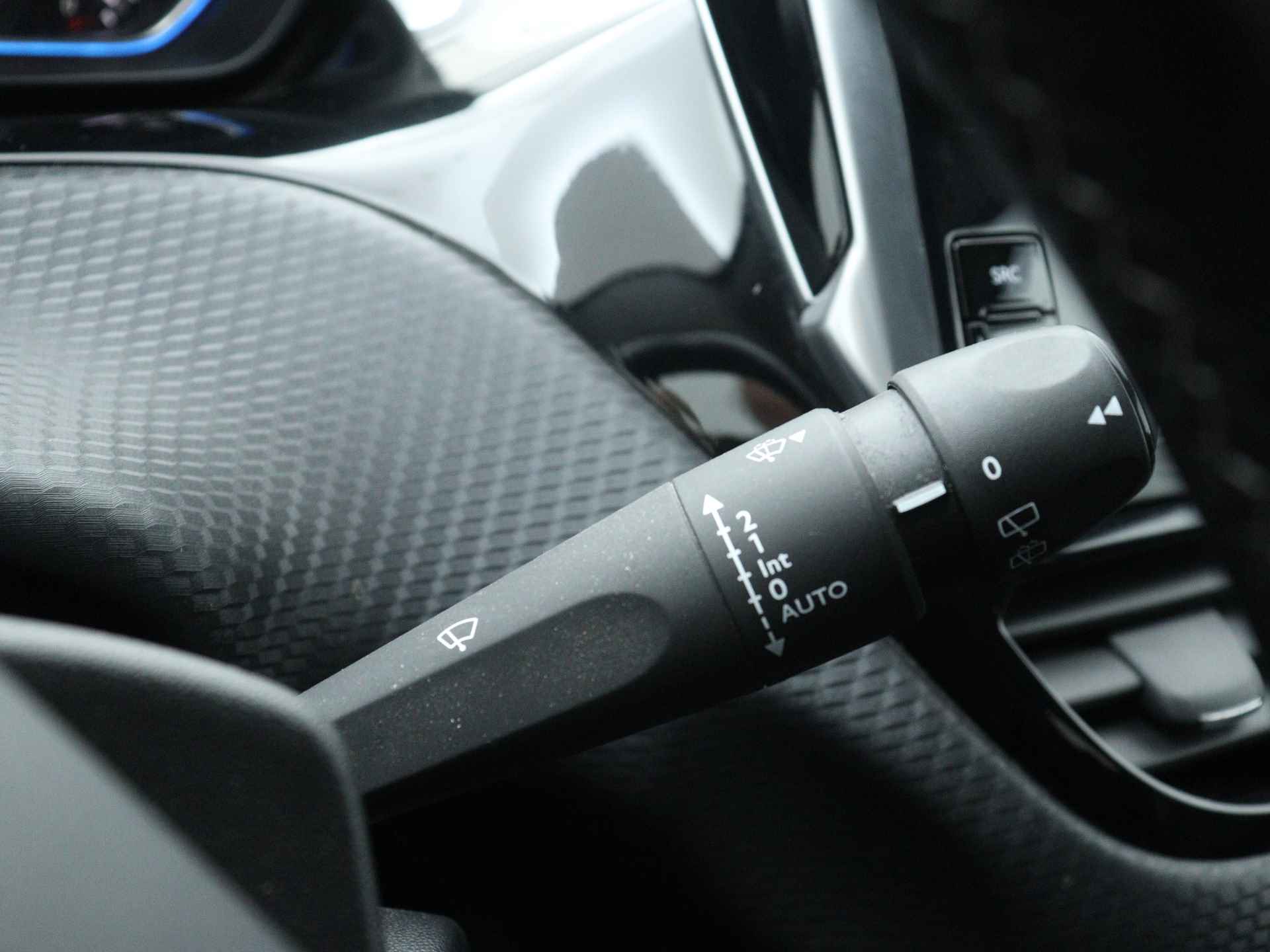 Peugeot 2008 1.2 PureTech Allure | Navigatie | Camera achter | Cruise control | PDC | - 25/44