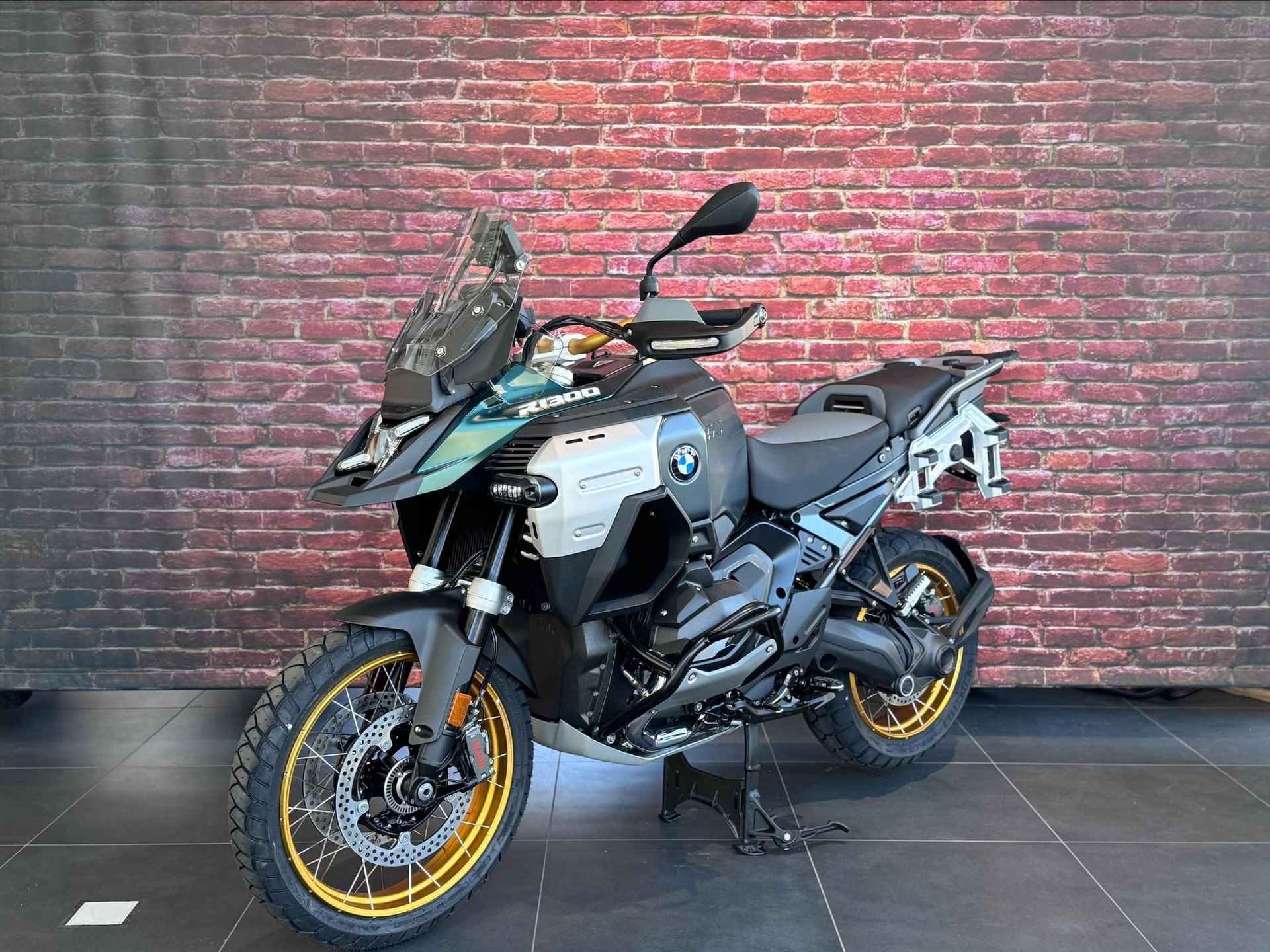 BMW R 1300 GS Adventure - 3/16