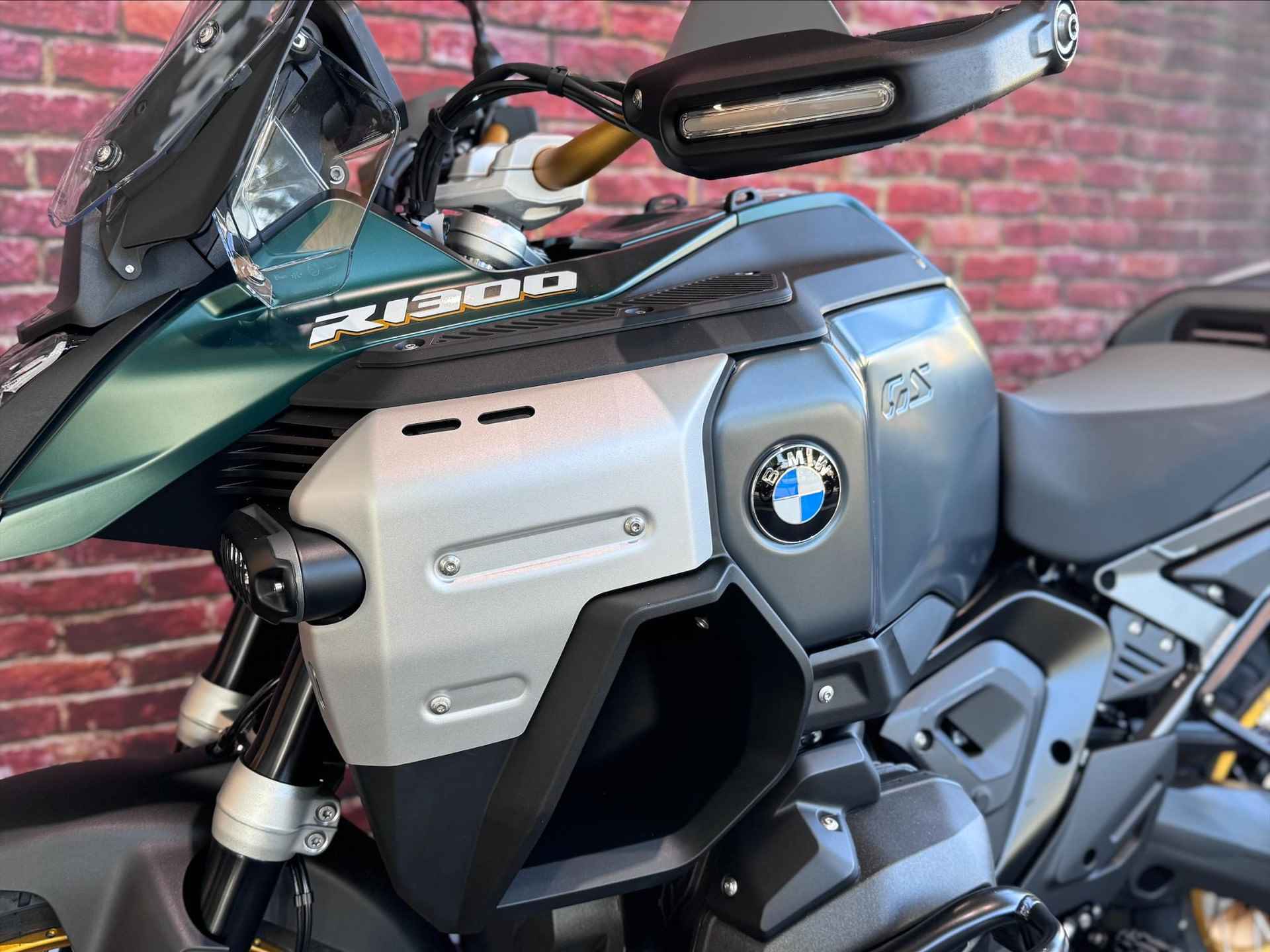 BMW R 1300 GS Adventure - 5/16