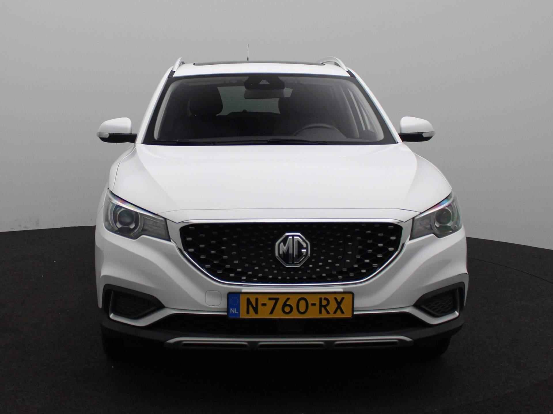 MG ZS EV Luxury 45 kWh | Panoramadak | Camera | Lederen Bekleding | Navigatie | - 3/27