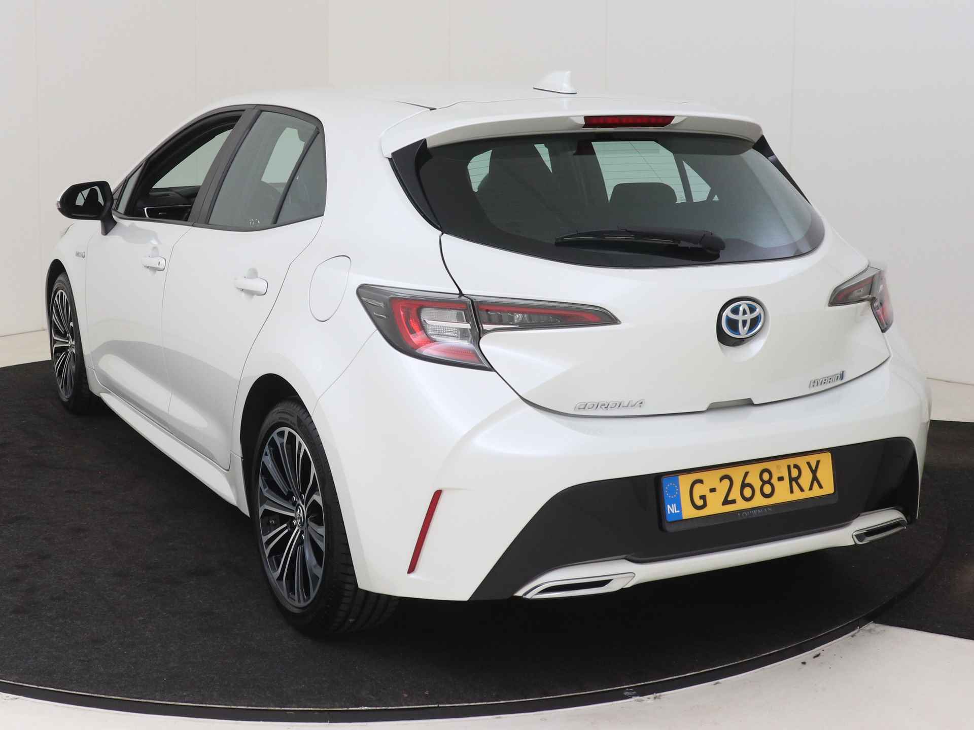 Toyota Corolla 2.0 Hybrid Dynamic I Navigatie I Climate Control I Cruise Control Adaptief I Camera I USB I 1e Eigenaar I - 16/41