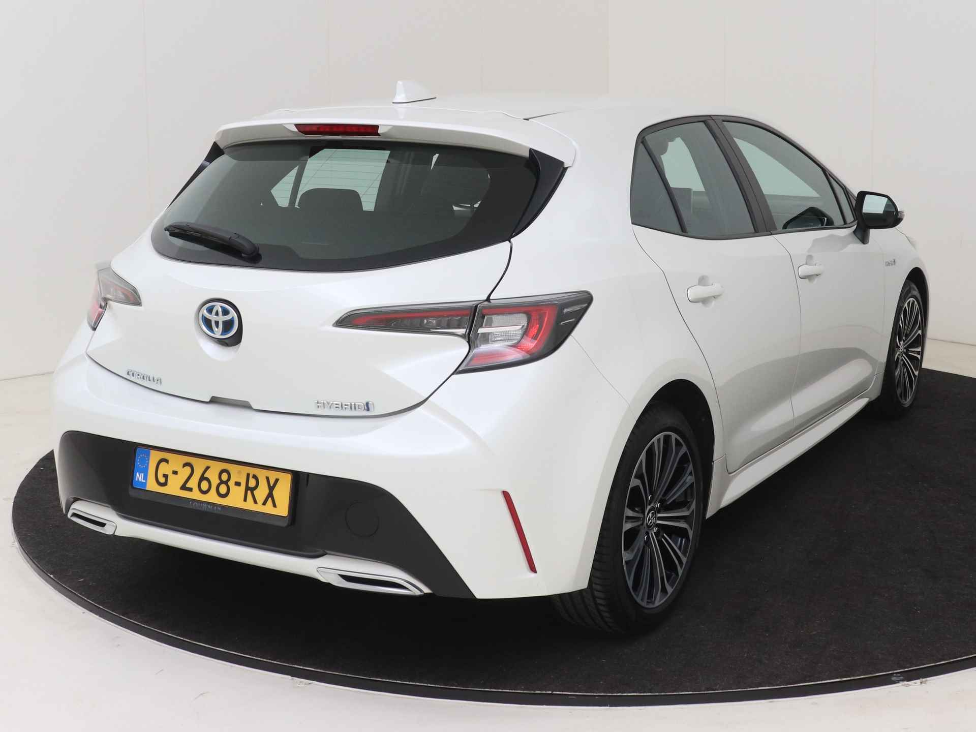 Toyota Corolla 2.0 Hybrid Dynamic I Navigatie I Climate Control I Cruise Control Adaptief I Camera I USB I 1e Eigenaar I - 17/41