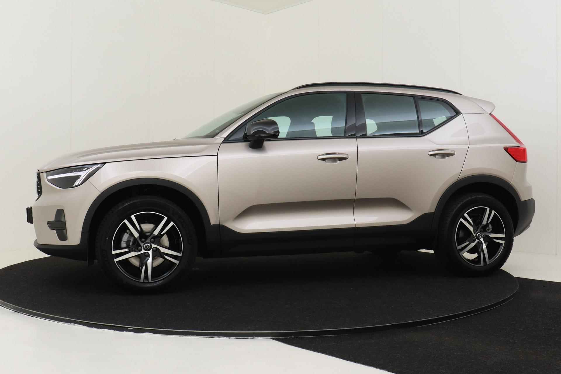 Volvo XC40 B4 (M-HYBRID) PLUS DARK -CAMERA|ADAP.CRUISE|VERW.VOORRUIT|TREKHAAK - 18/53