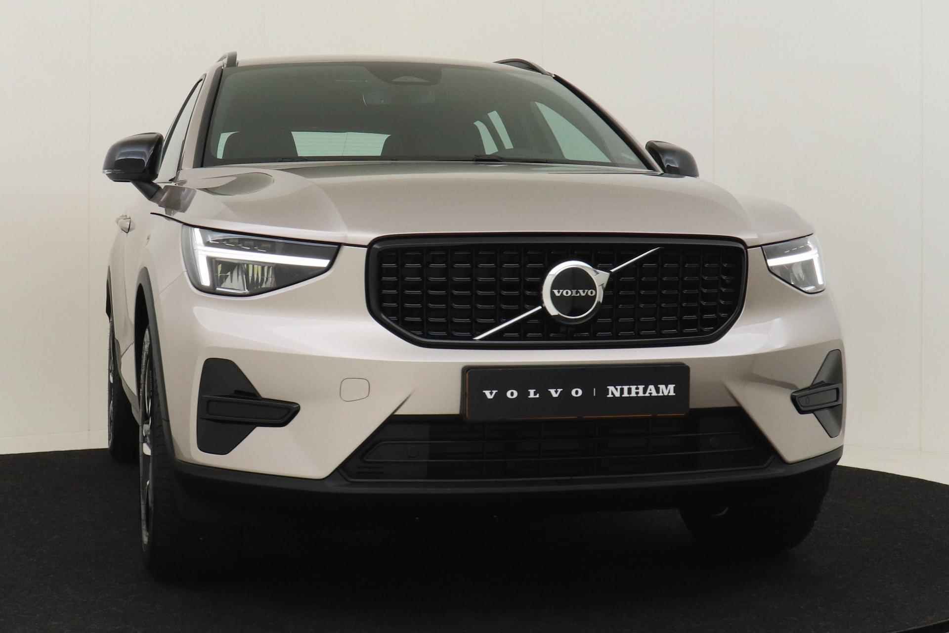 Volvo XC40 B4 (M-HYBRID) PLUS DARK -CAMERA|ADAP.CRUISE|VERW.VOORRUIT|TREKHAAK - 32/53