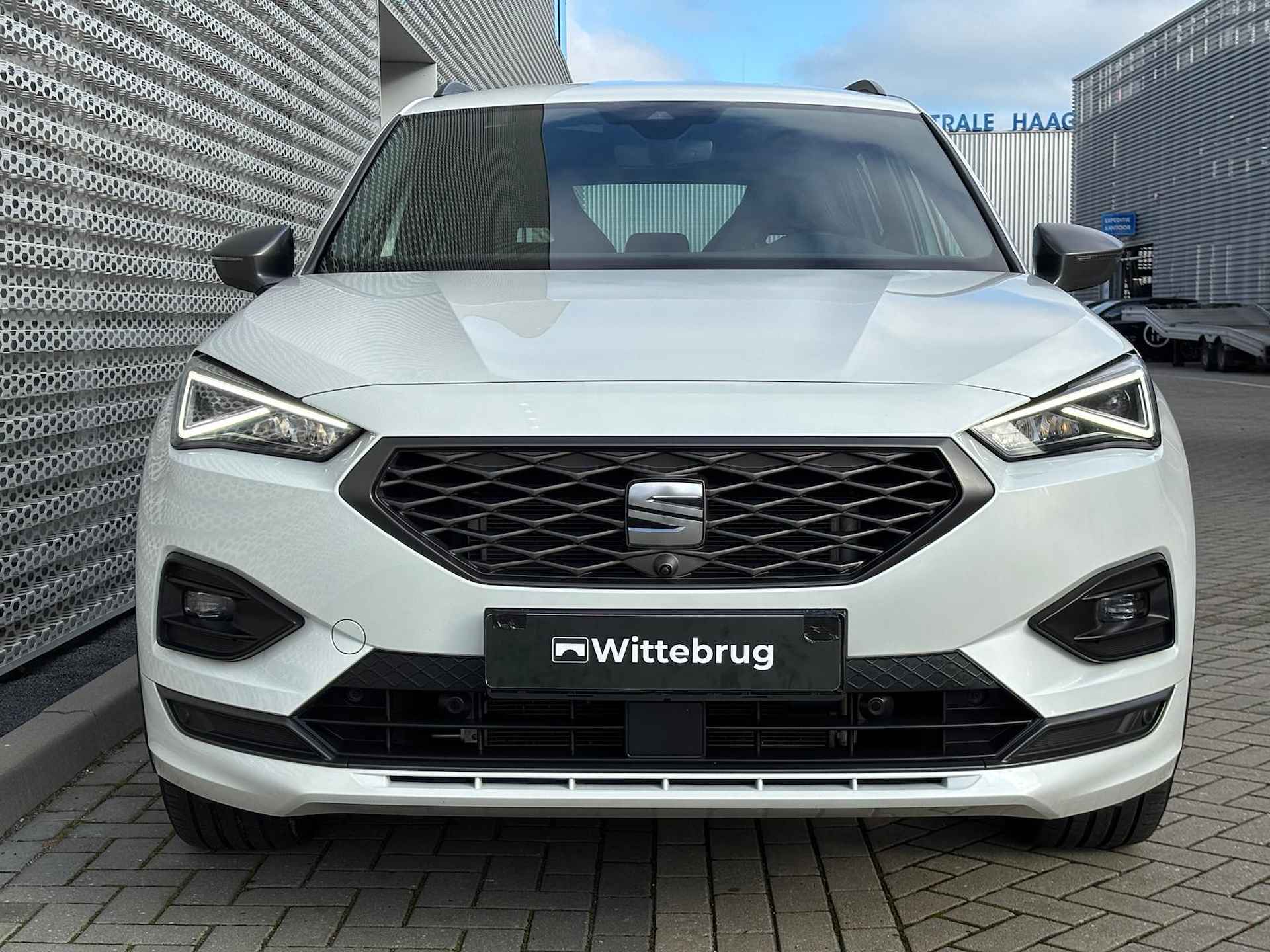 SEAT Tarraco 1.4 TSI e-Hybrid 245pk DSG PHEV FR / Digitale Cockpit / Elektrische Trekhaak / Parelmoer Lak / 360 Camera / Memory Seat / 20" LMV / Full LED / Navi / Stuur en Stoelverwarming V+A ** - 11/35