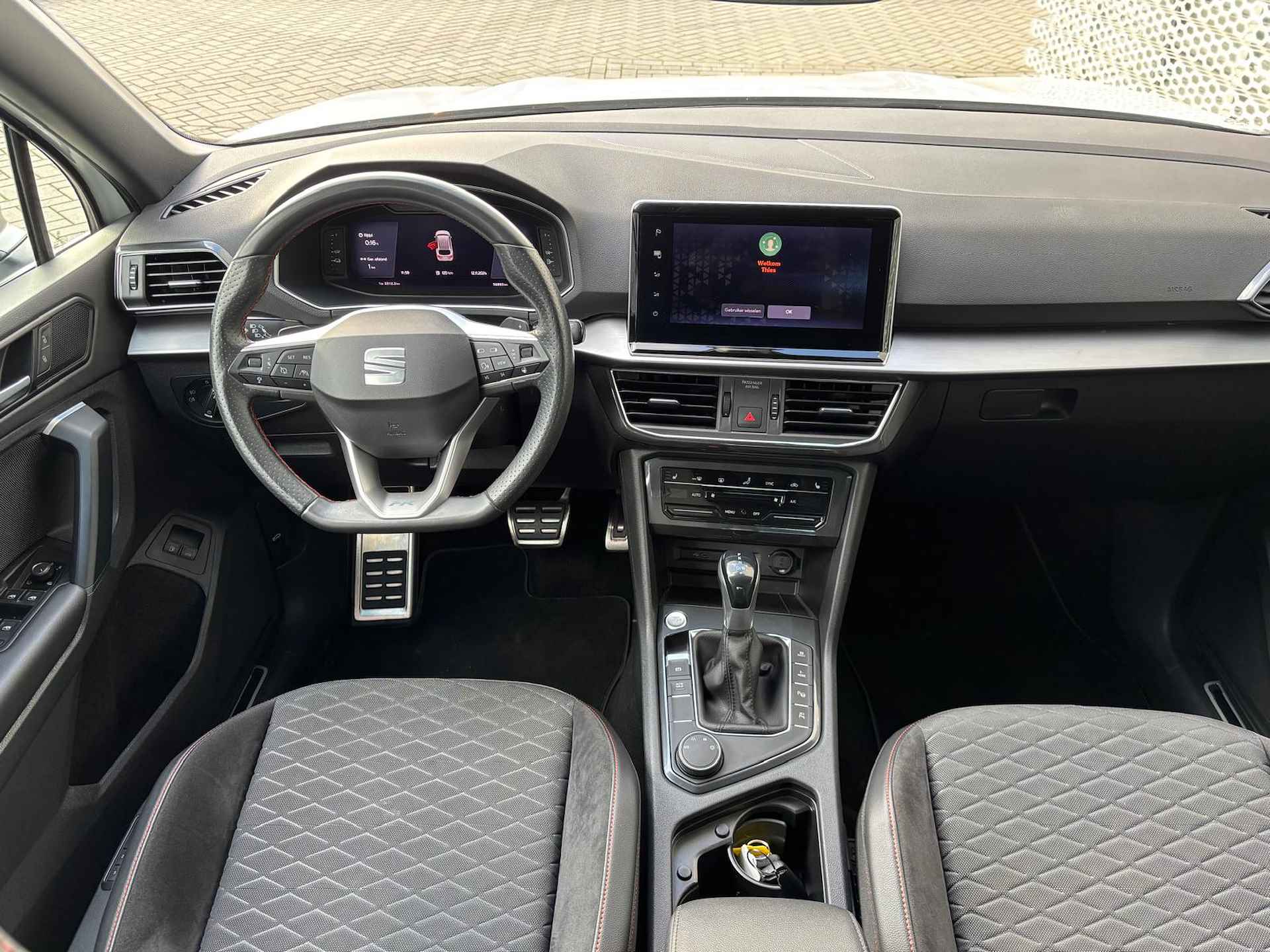 SEAT Tarraco 1.4 TSI e-Hybrid 245pk DSG PHEV FR / Digitale Cockpit / Elektrische Trekhaak / Parelmoer Lak / 360 Camera / Memory Seat / 20" LMV / Full LED / Navi / Stuur en Stoelverwarming V+A ** - 15/35