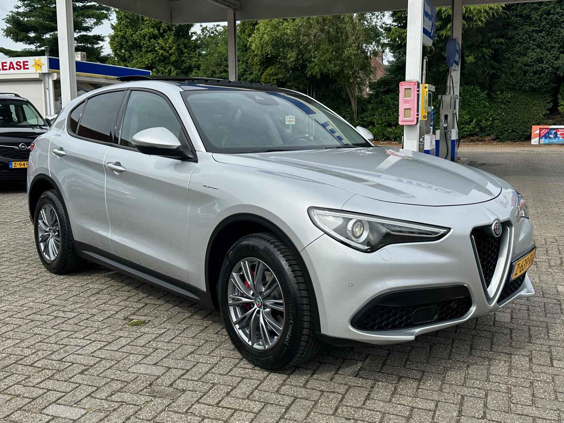 Alfa Romeo Stelvio 2.0 T AWD Sprint PANO | NAVI | KLIMA | BOVAG! - 9/35