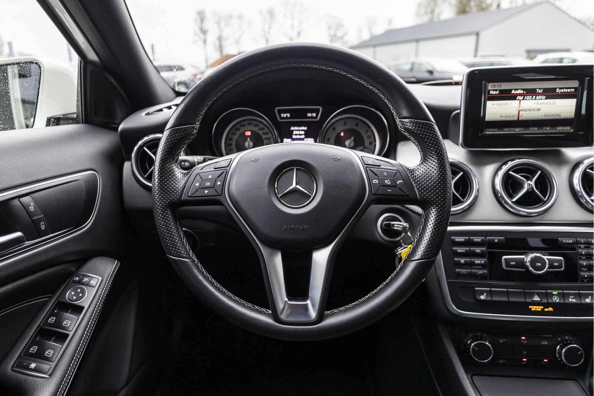 Mercedes-Benz GLA 180 Ambition | Pano | Bi-Xenon | Stoelverw. | Navi | Park. sens. V + A | - 8/41