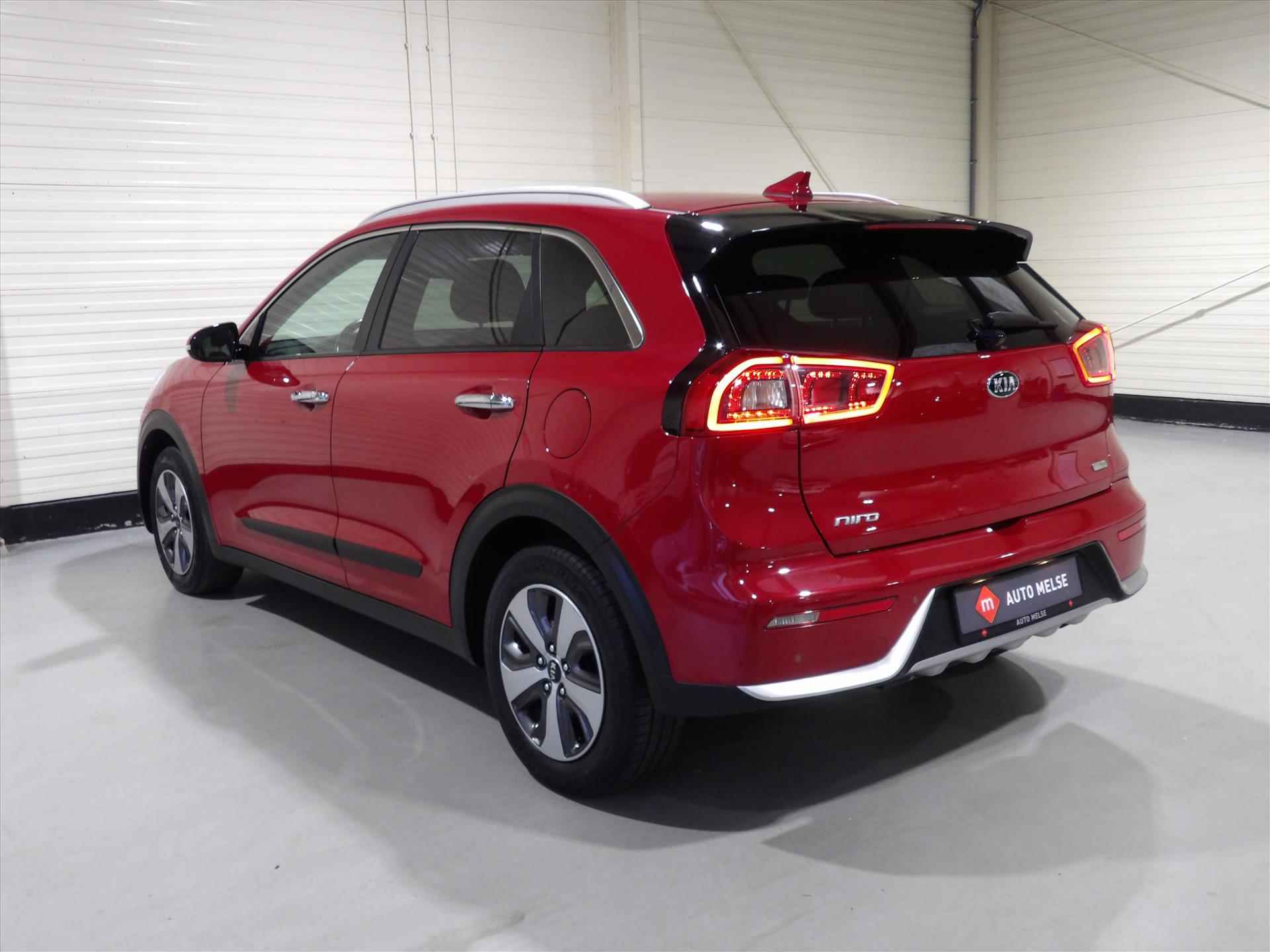 Kia Niro 1.6 GDi Hybrid 141pk DCT6 DynamicLine - 6/37