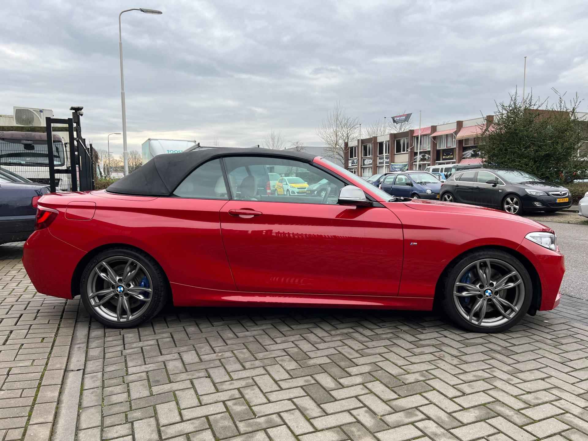 BMW 2-serie Cabrio M240i High Executive - 10/37