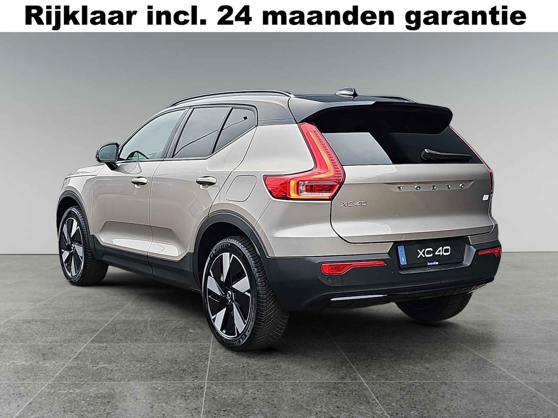 Volvo XC40 Single Motor Extended Range Plus 82 kWh  | TIJDELIJK 2950 KORTING!| Stoelverwarming | Extra getint glas | Nubuck interieur | Achteruitrijcamera | - 4/16