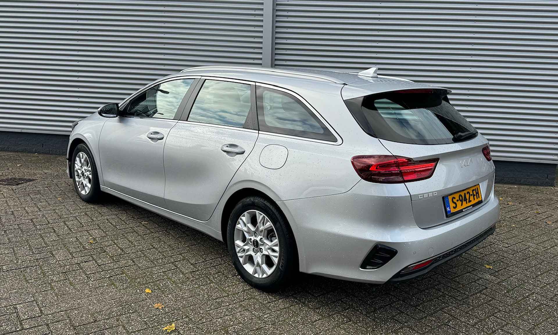 Kia Ceed Sw 1.0T 120pk DynamicLine | Climate Control | Navigatie | Lm-velgen | Camera | Cruise control - 27/39