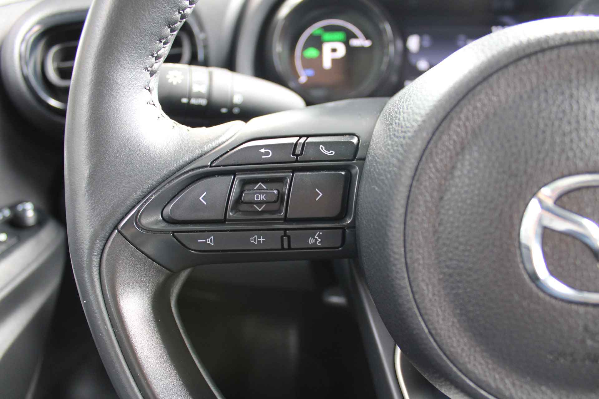 Mazda 2 Hybrid 1.5 Select | Panoramadak | Airco | Navi apple carplay / Android auto | Cruise | PDC | Head-up display | - 13/36