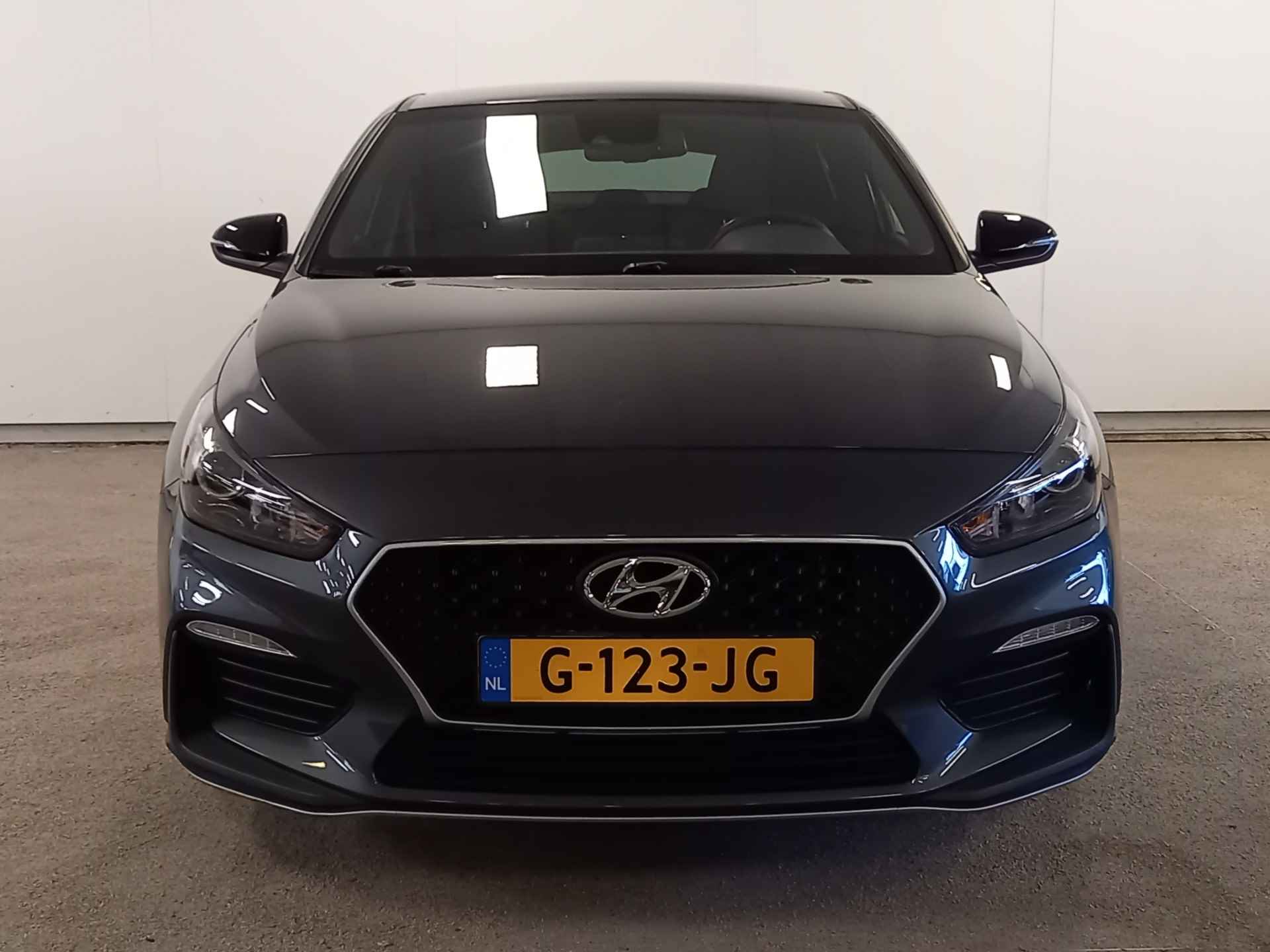 Hyundai i30 Fastback 1.4 T-GDI 140pk N Line | Navigatie | Sportstoelen | Camera - 14/16