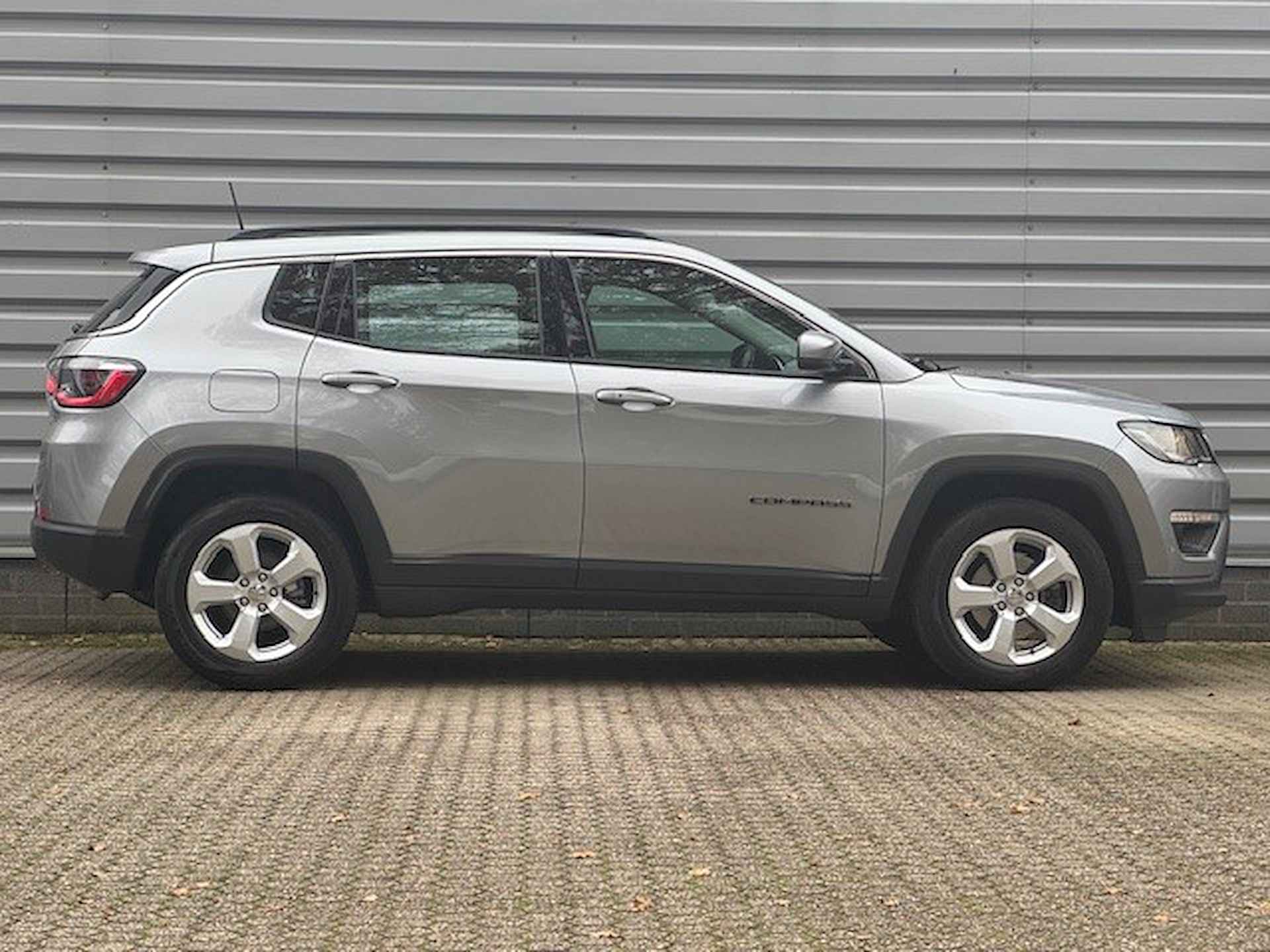 Jeep Compass 1.4 MultiAir 140pk Longitude | Navigatie | Camera | Climate Control | 17'' Lichtmetalen velgen | - 5/31