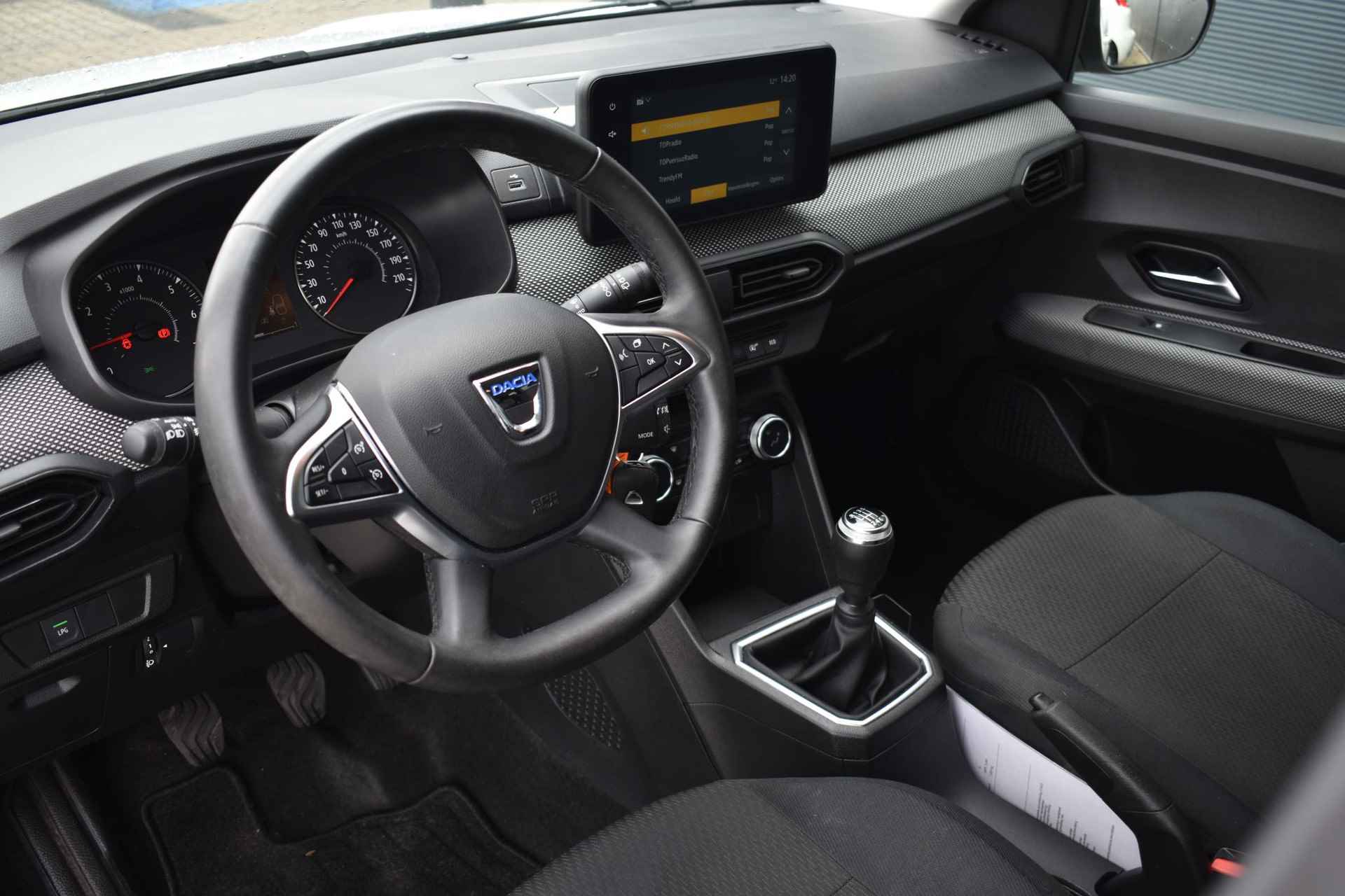 Dacia Jogger 1.0 TCe Bi-Fuel Comfort 5p. 100pk | Achteruitrijcamera | Parkeersensoren | Carplay | Climate Control | 1e eigenaar - 11/37