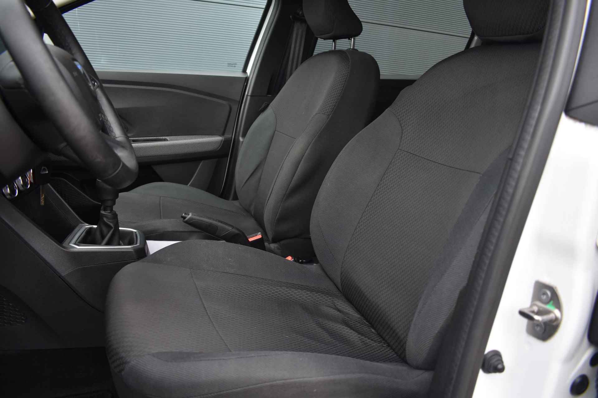Dacia Jogger 1.0 TCe Bi-Fuel Comfort 5p. 100pk | Achteruitrijcamera | Parkeersensoren | Carplay | Climate Control | 1e eigenaar - 16/37