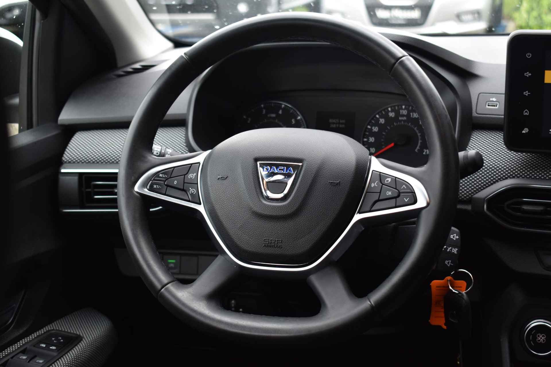 Dacia Jogger 1.0 TCe Bi-Fuel Comfort 5p. 100pk | Achteruitrijcamera | Parkeersensoren | Carplay | Climate Control | 1e eigenaar - 19/37