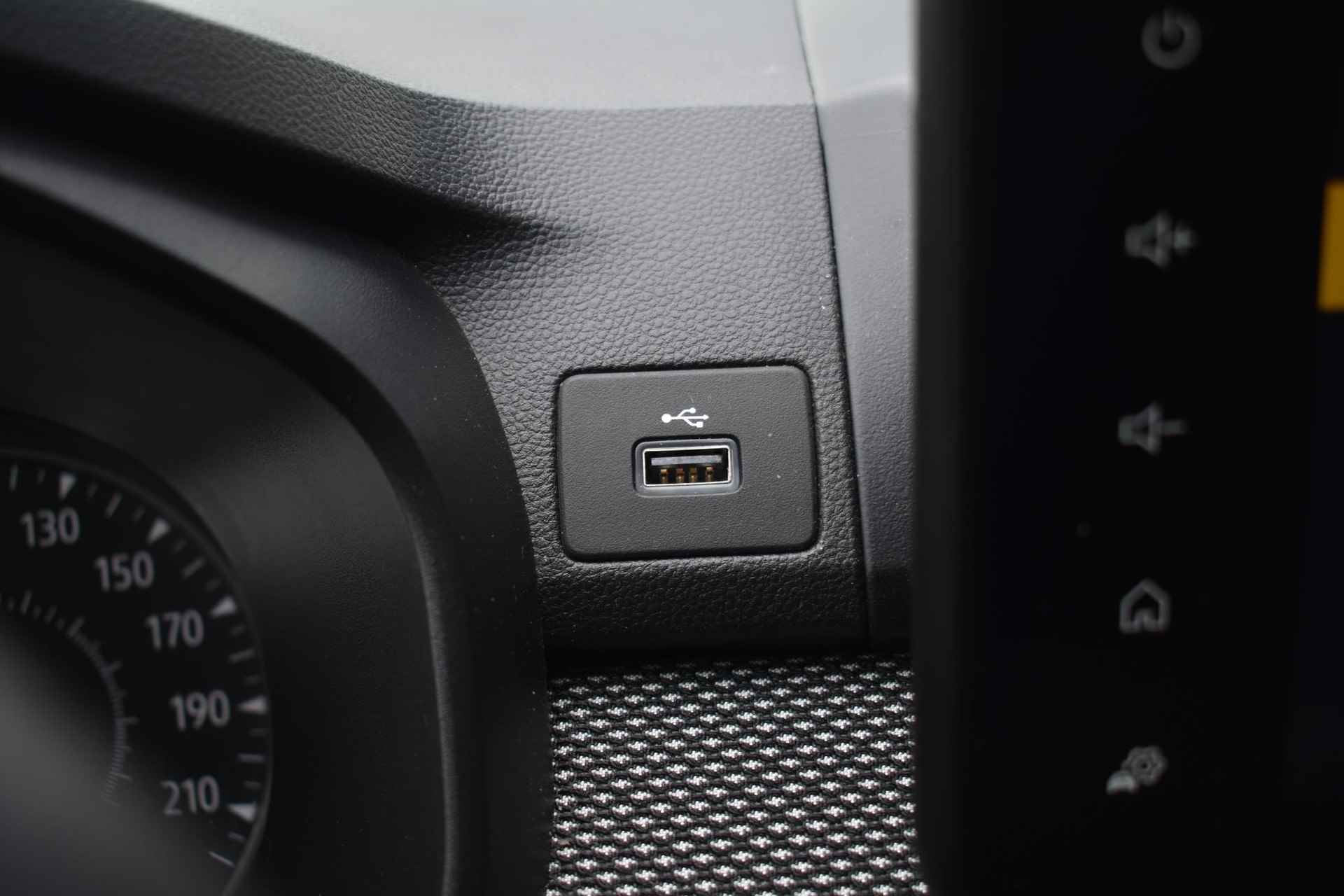 Dacia Jogger 1.0 TCe Bi-Fuel Comfort 5p. 100pk | Achteruitrijcamera | Parkeersensoren | Carplay | Climate Control | 1e eigenaar - 24/37