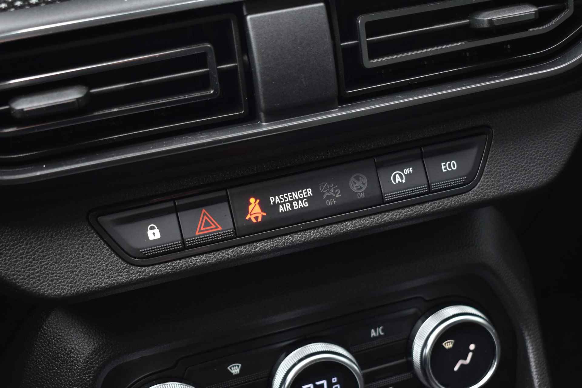 Dacia Jogger 1.0 TCe Bi-Fuel Comfort 5p. 100pk | Achteruitrijcamera | Parkeersensoren | Carplay | Climate Control | 1e eigenaar - 25/37