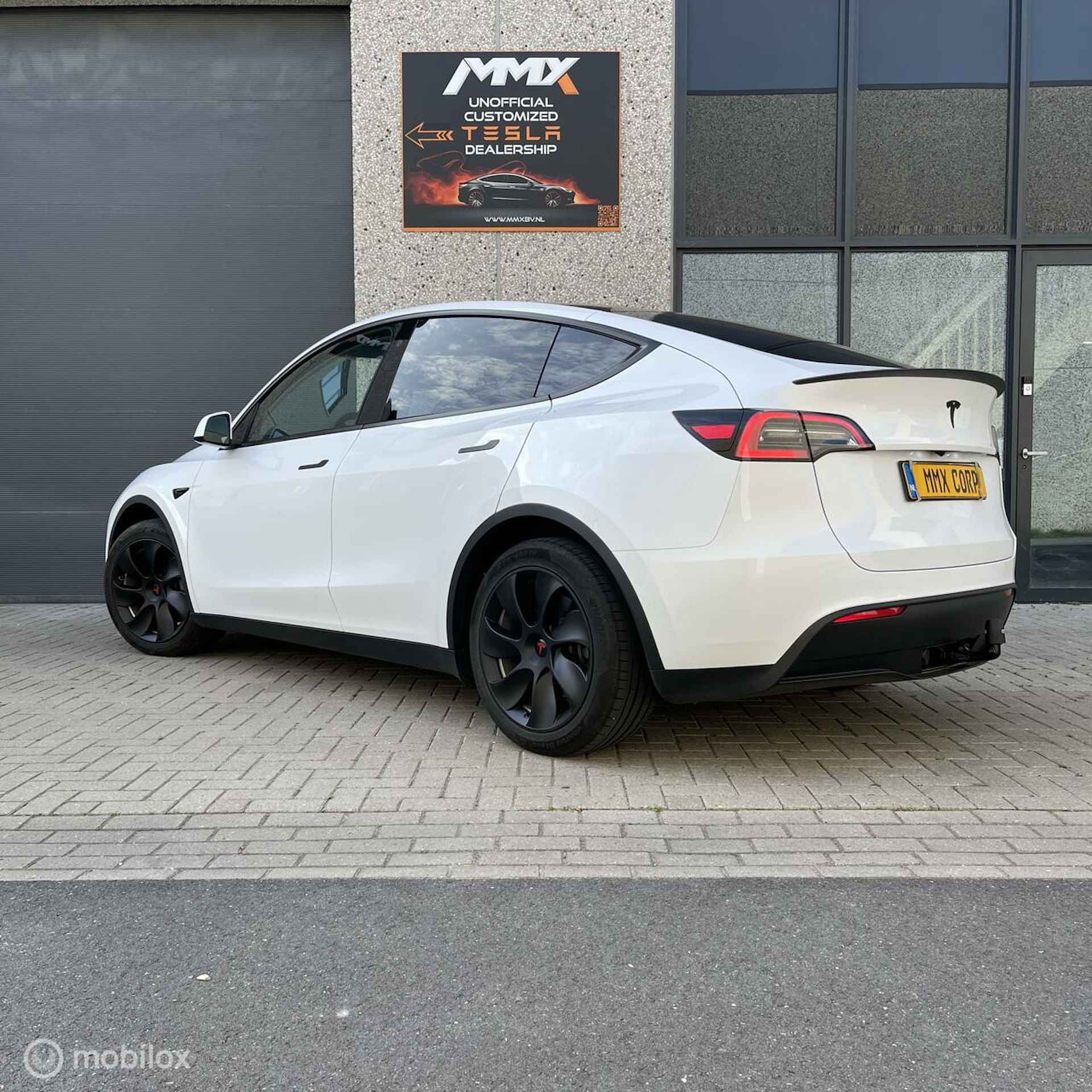 Tesla Model Y Wit 2023 TREKHAAK MMX PACK - 7/22