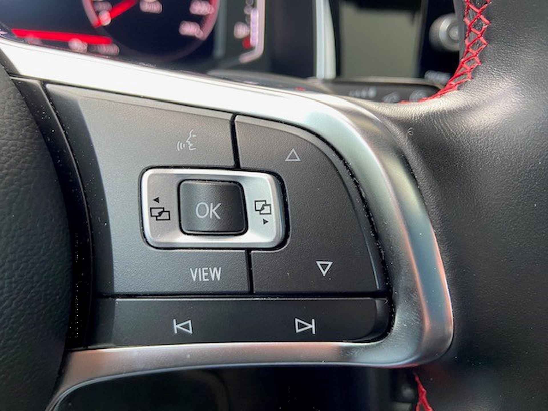 Volkswagen Polo 2.0 TSI GTI DSG/ Digitale Cockpit/ Panoramadakl/ Led/ Navi/ Clima/ Parkeersensor 2x/ 18 lmv - 21/22