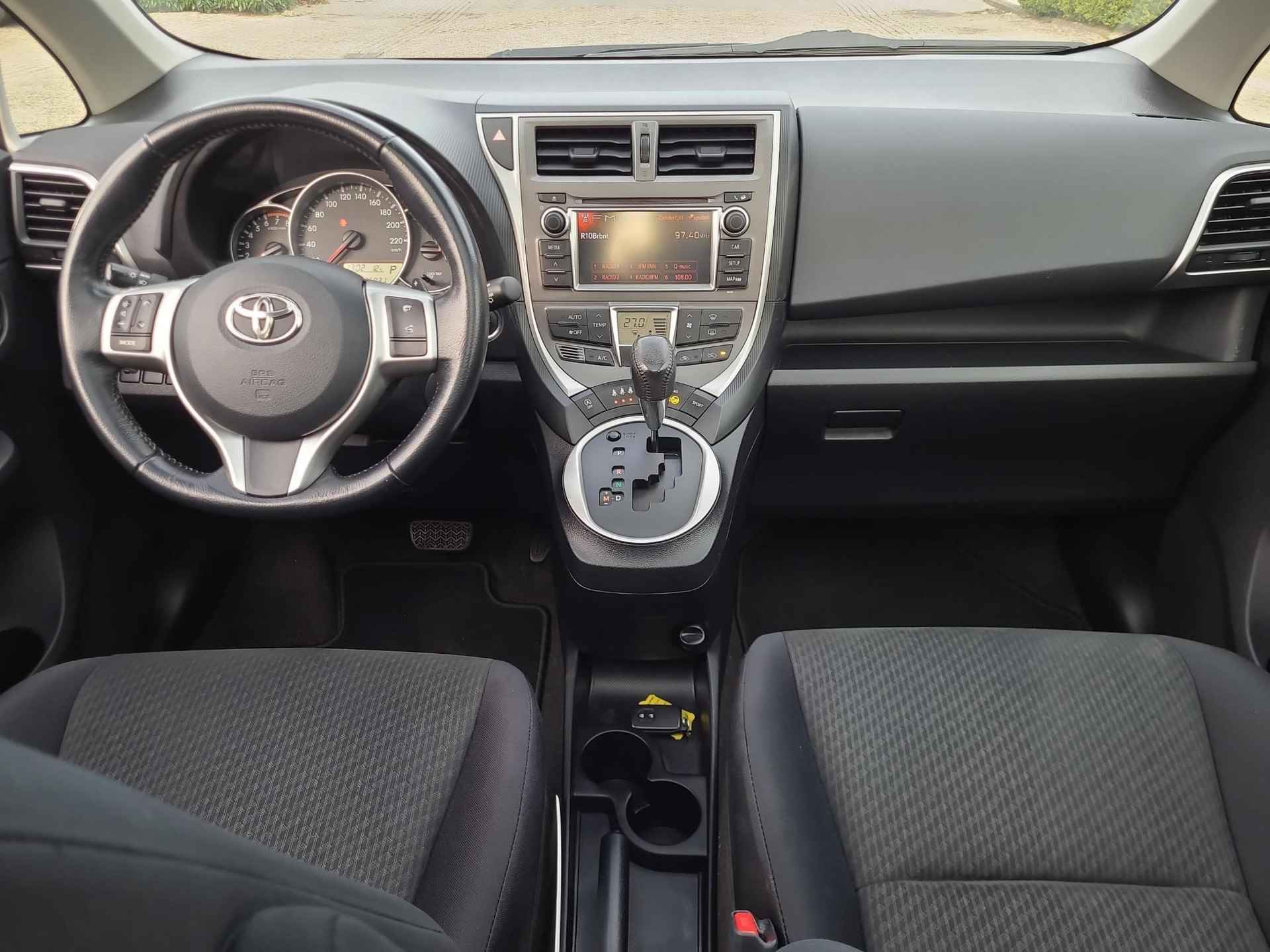 Toyota Verso-S 1.3 VVT-i Dynamic Automaat | | Panorama dak | Rijklaarprijs incl. garantie | - 10/31