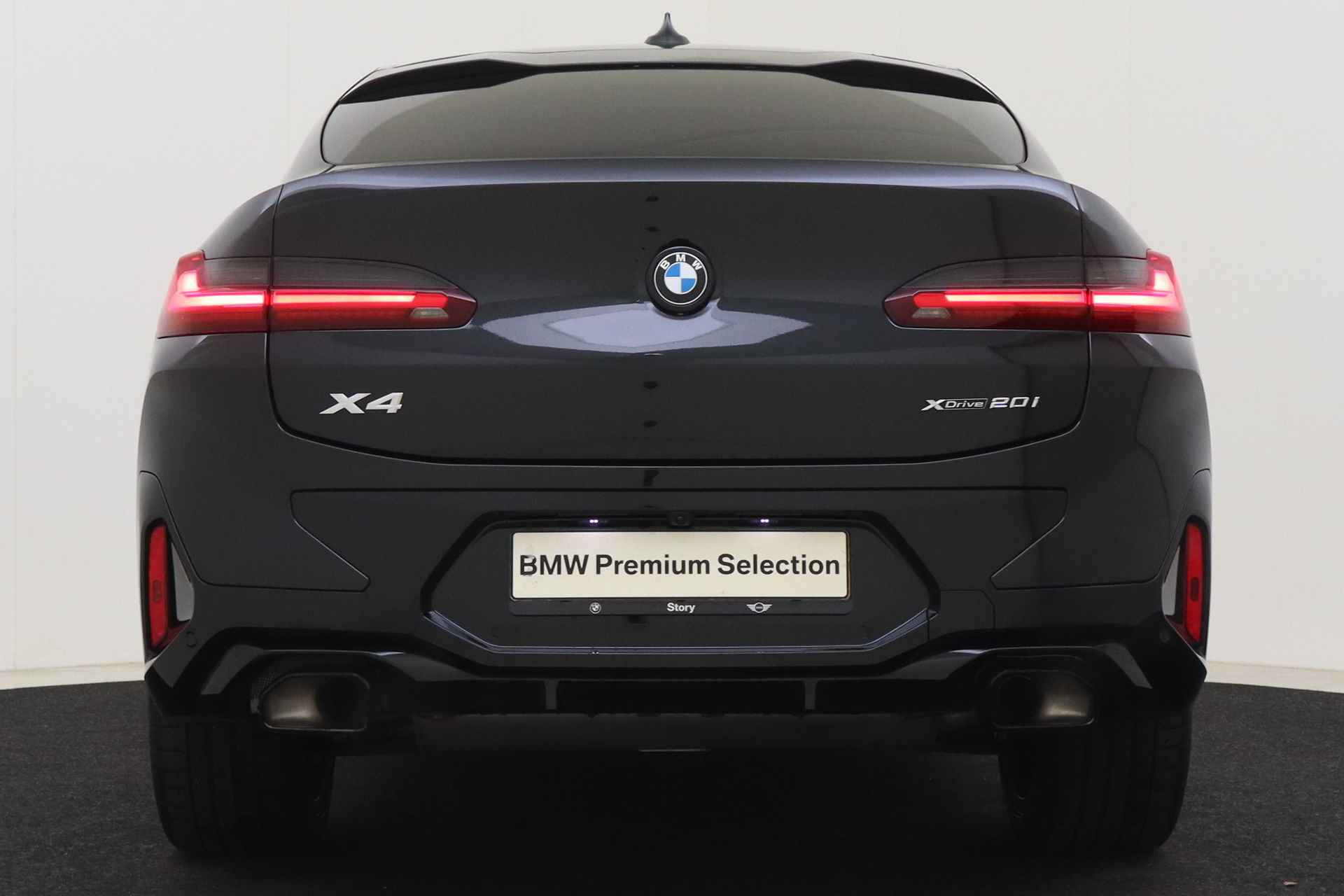 BMW X4 xDrive20i High Executive M Sport Automaat / Panoramadak / Sportstoelen / Stoelverwarming / Laserlight / Verwarmd stuurwiel / Parking Assistant / Live Cockpit Professional - 6/66