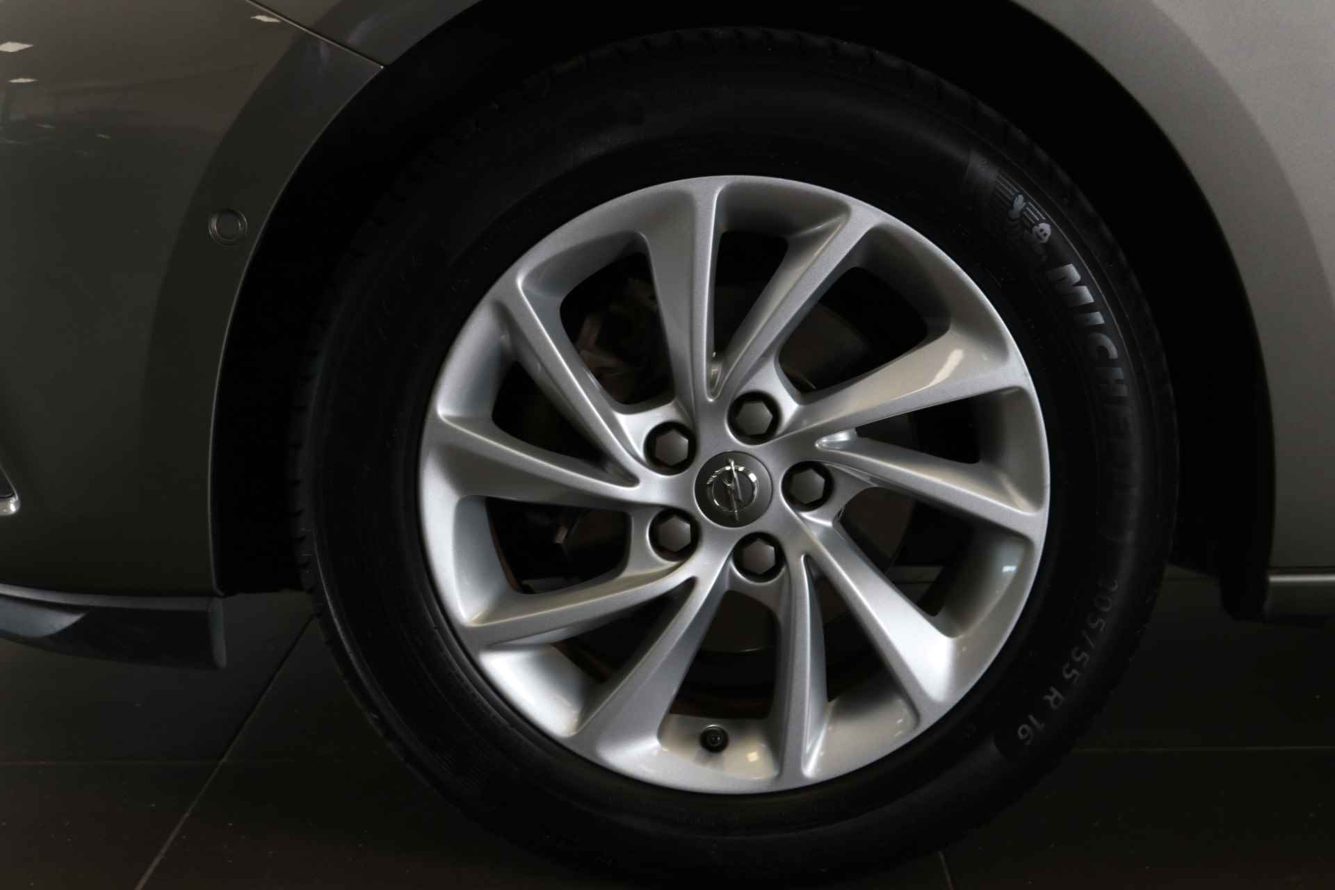 Opel Astra Innovation 5-deurs 1.0 Turbo 105pk | Trekhaak | DAB | Navi | Cruise Control | Parkeersensoren V+A | Achteruitrijcamera | - 15/50