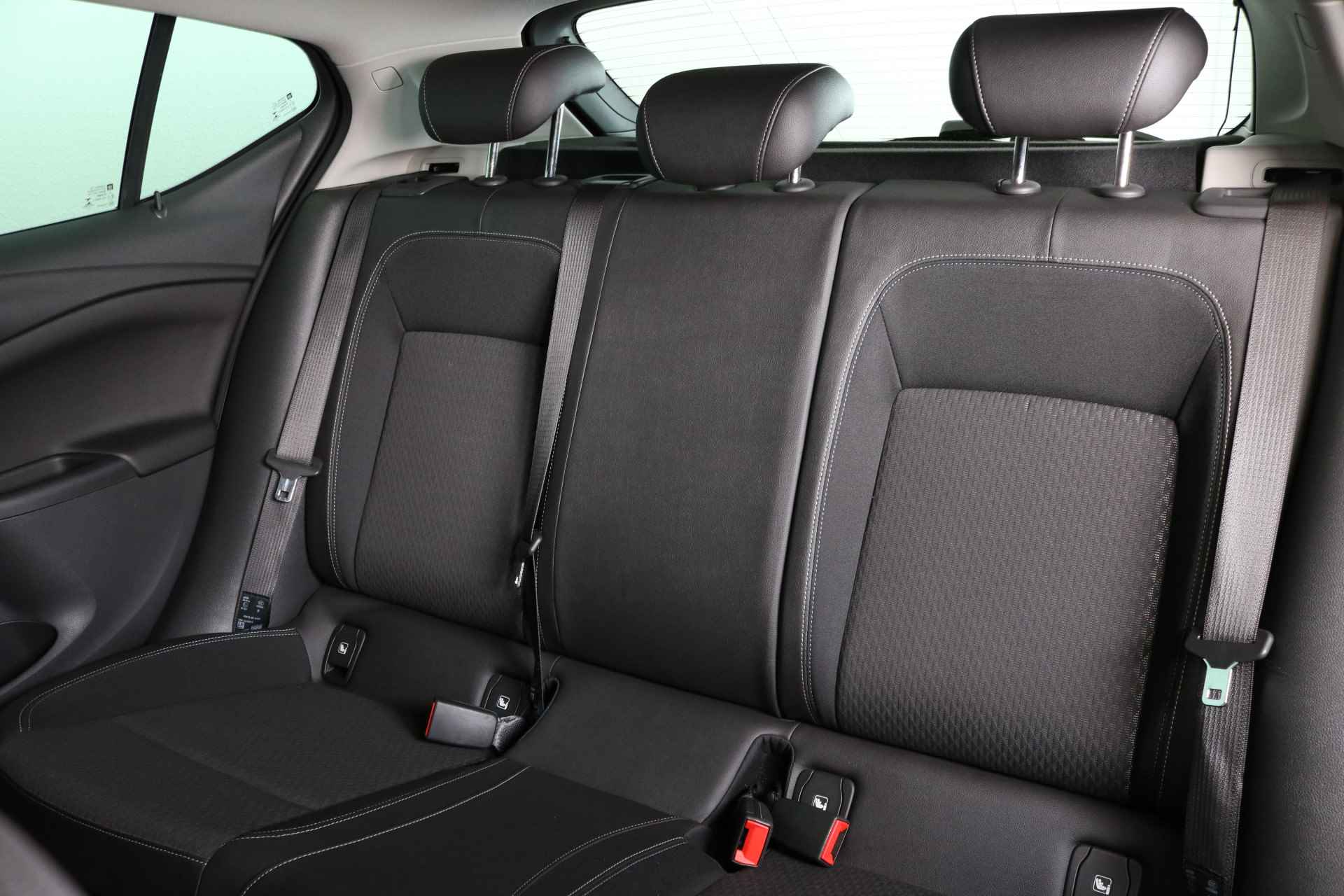 Opel Astra Innovation 5-deurs 1.0 Turbo 105pk | Trekhaak | DAB | Navi | Cruise Control | Parkeersensoren V+A | Achteruitrijcamera | - 20/50