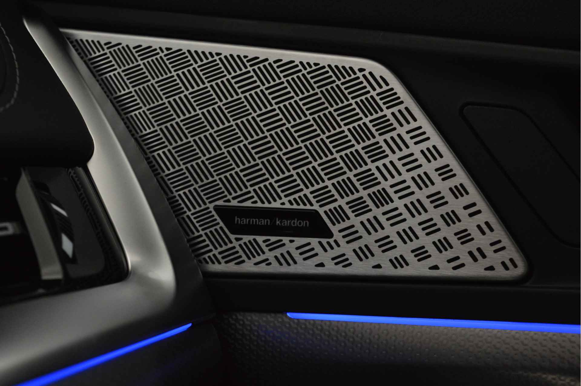 BMW iX1 xDrive30 M Sport 67 kWh / Panoramadak / Trekhaak / Adaptief M Onderstel / Parking Assistant Plus / Adaptieve LED / Memory Seats / Driving Assistant Professional - 12/22
