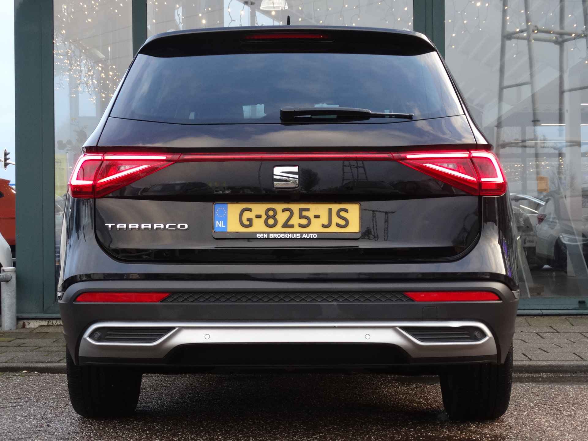 SEAT Tarraco 1.5 TSI Xcellence | Navigatie | Cruise Control | Achteruitrijcamera | Trekhaak | - 32/33