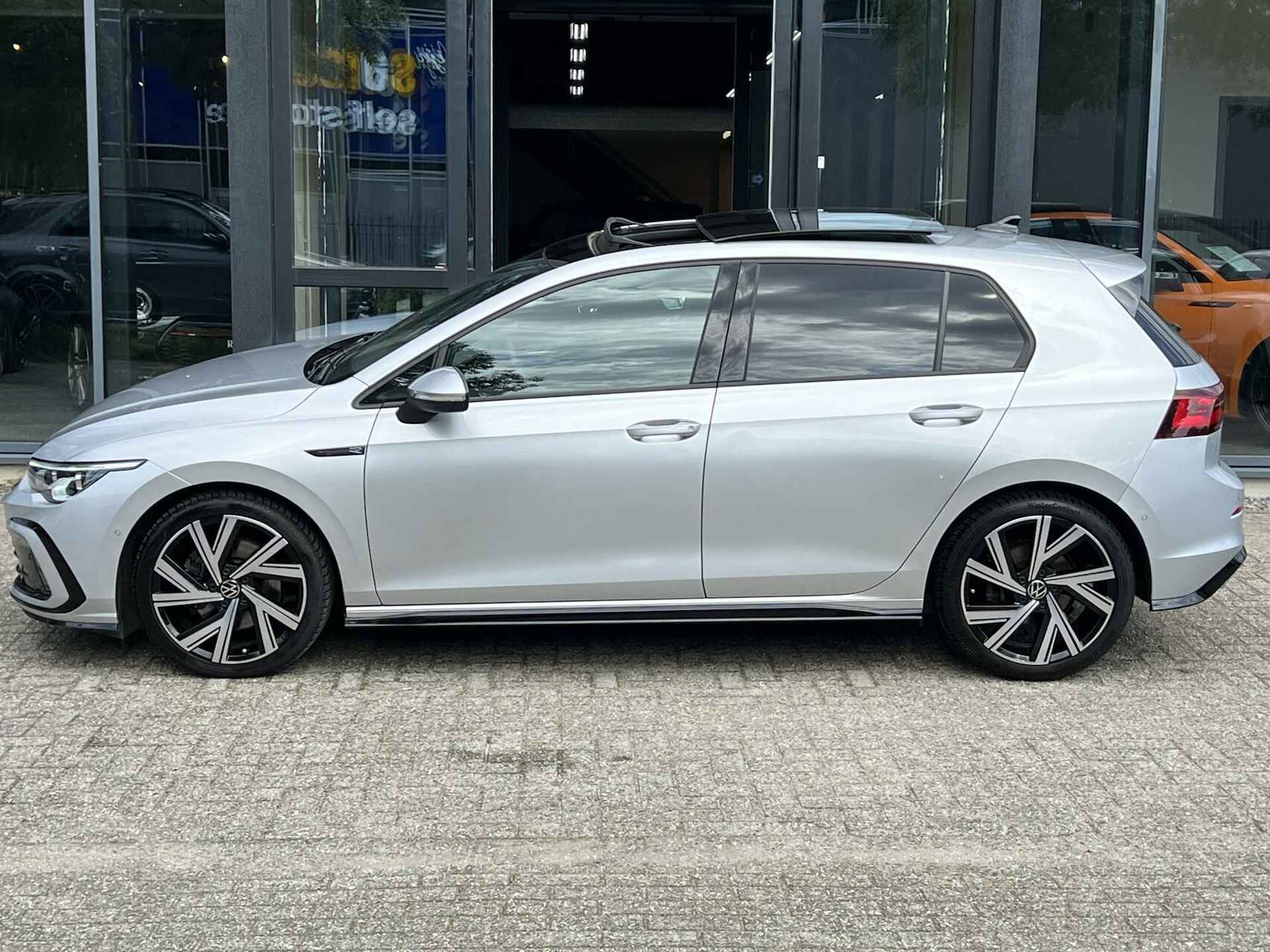 Volkswagen Golf 1.5 eTSI R-Line Business+|PANO|ACC|H&K|18'' - 5/43