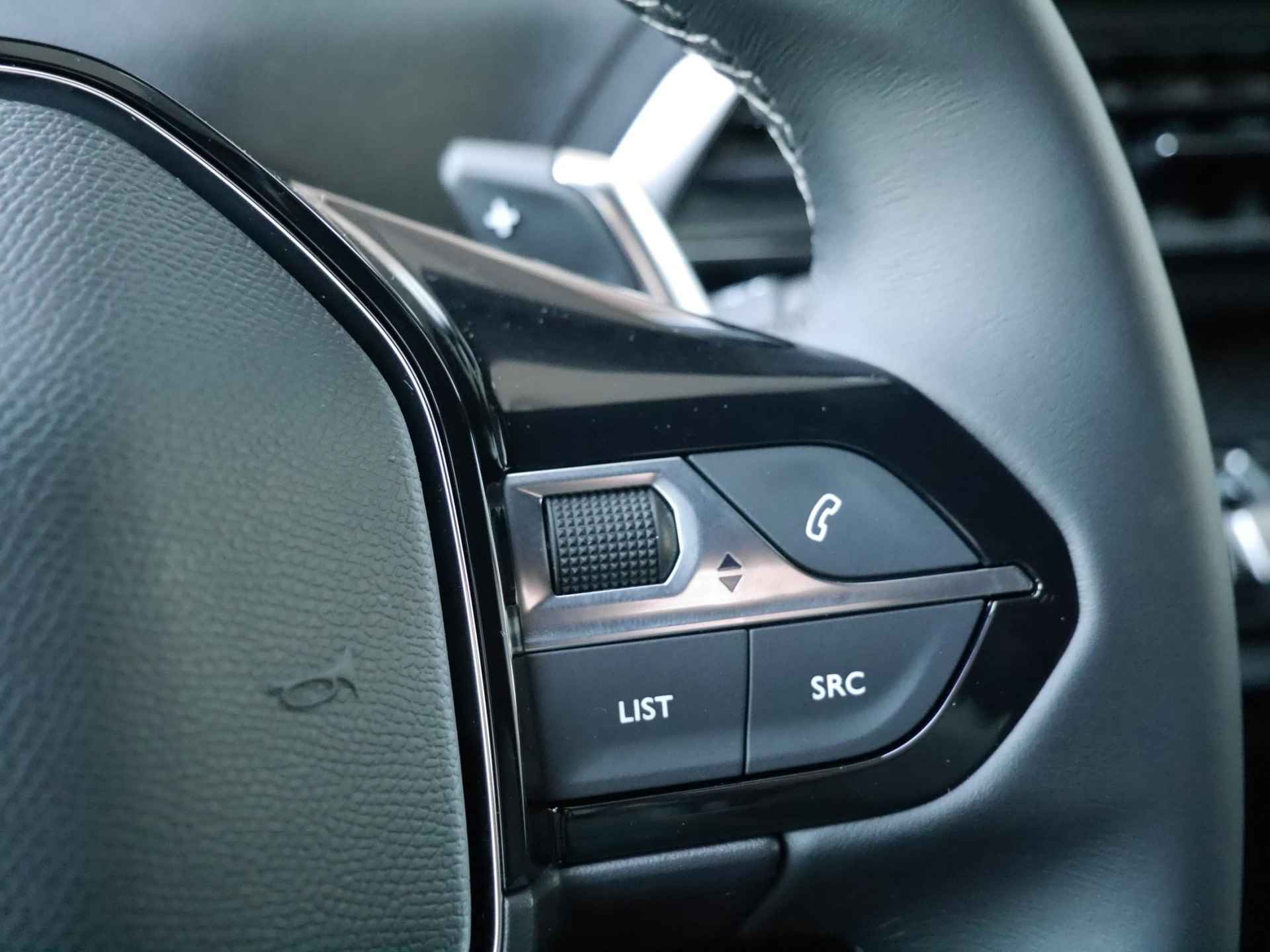Peugeot 5008 1.2 Hybrid Allure Pack Business | Nieuwe auto | 7 zits | Stoelverwarming | Keyless entry en start | Draadloze telefoonlader | Parkeersensoren voor en achter | Camera | Lichtmetalen velgen | - 27/56