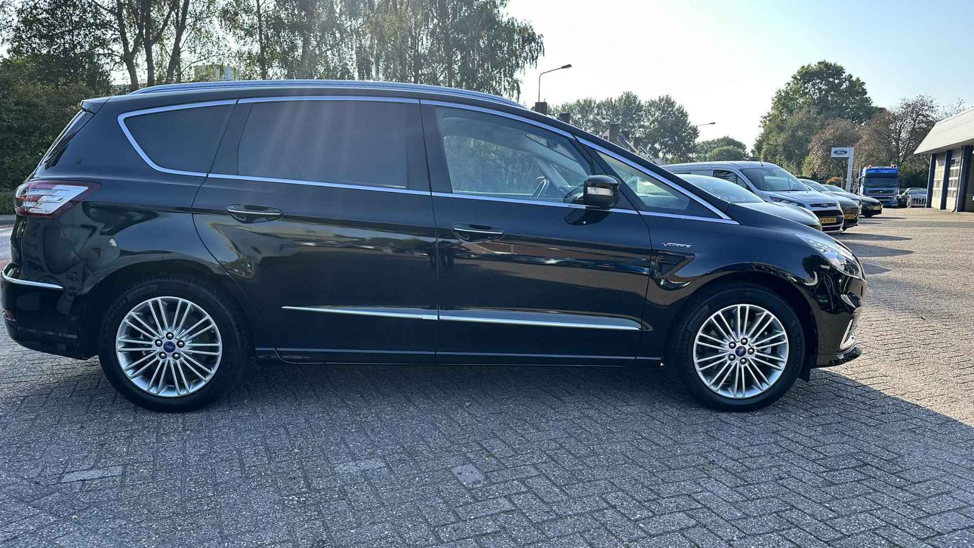 Ford S-Max 2.5 Hybrid Vignale 190pk | Adaptieve Cruise | Massage stoelen | Climate Seats | Trekhaak Afneembaar | 1.750kg Trekgewicht | Elek. Achterklep - 3/31