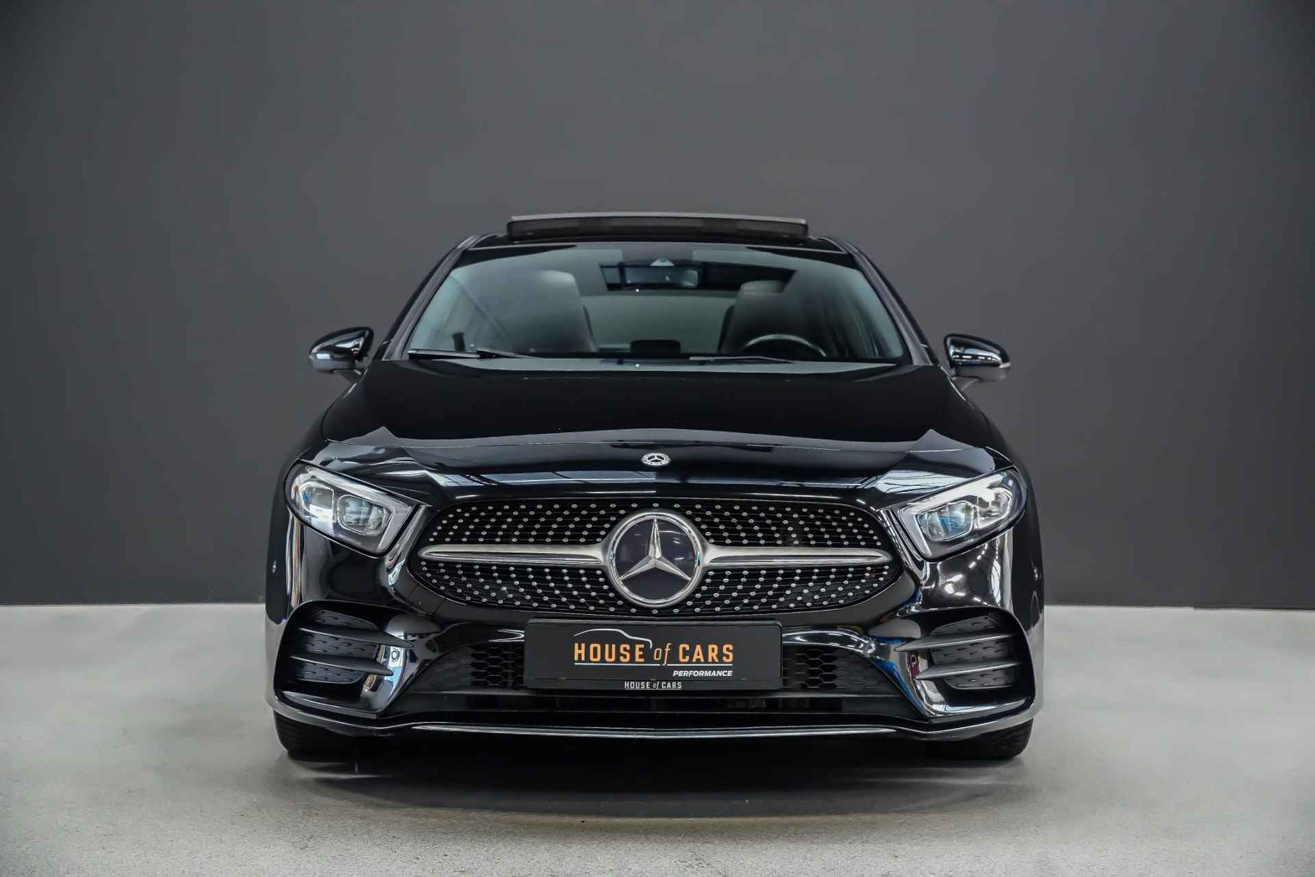 Mercedes-Benz A-klasse 163 pk 200 Business Solution AMG |Panoramadak|Trekhaak|Apple Carplay & Android Auto|Cruise control|LED|Ambient light|Parkeer camera met sensoren|Bluetooth|Navi|18"| - 28/42