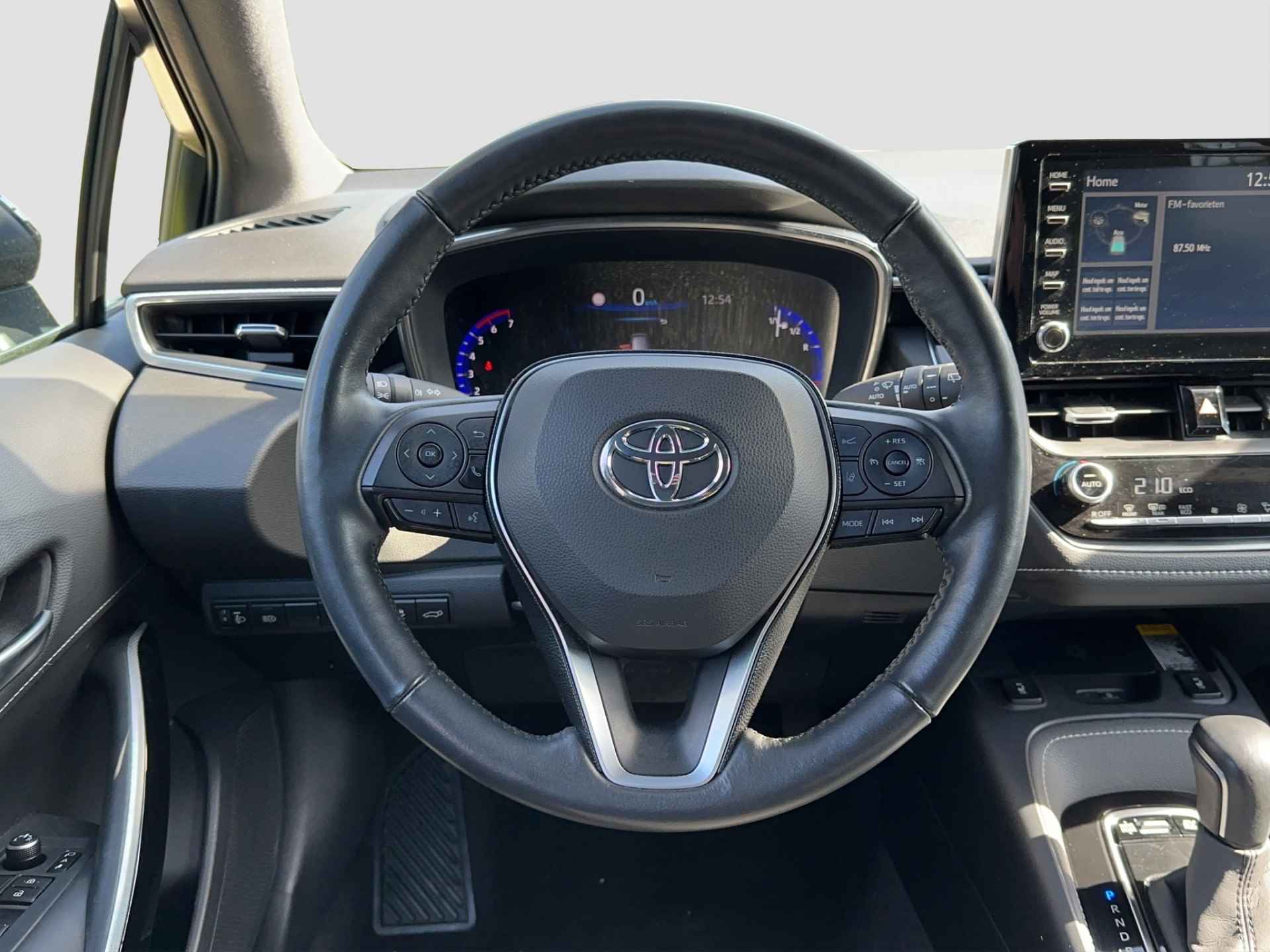 Toyota Corolla TS 1.8 Hybrid Dynamic | Bi-Tone | HUD | stuur/stoelverw | camera! - 17/30