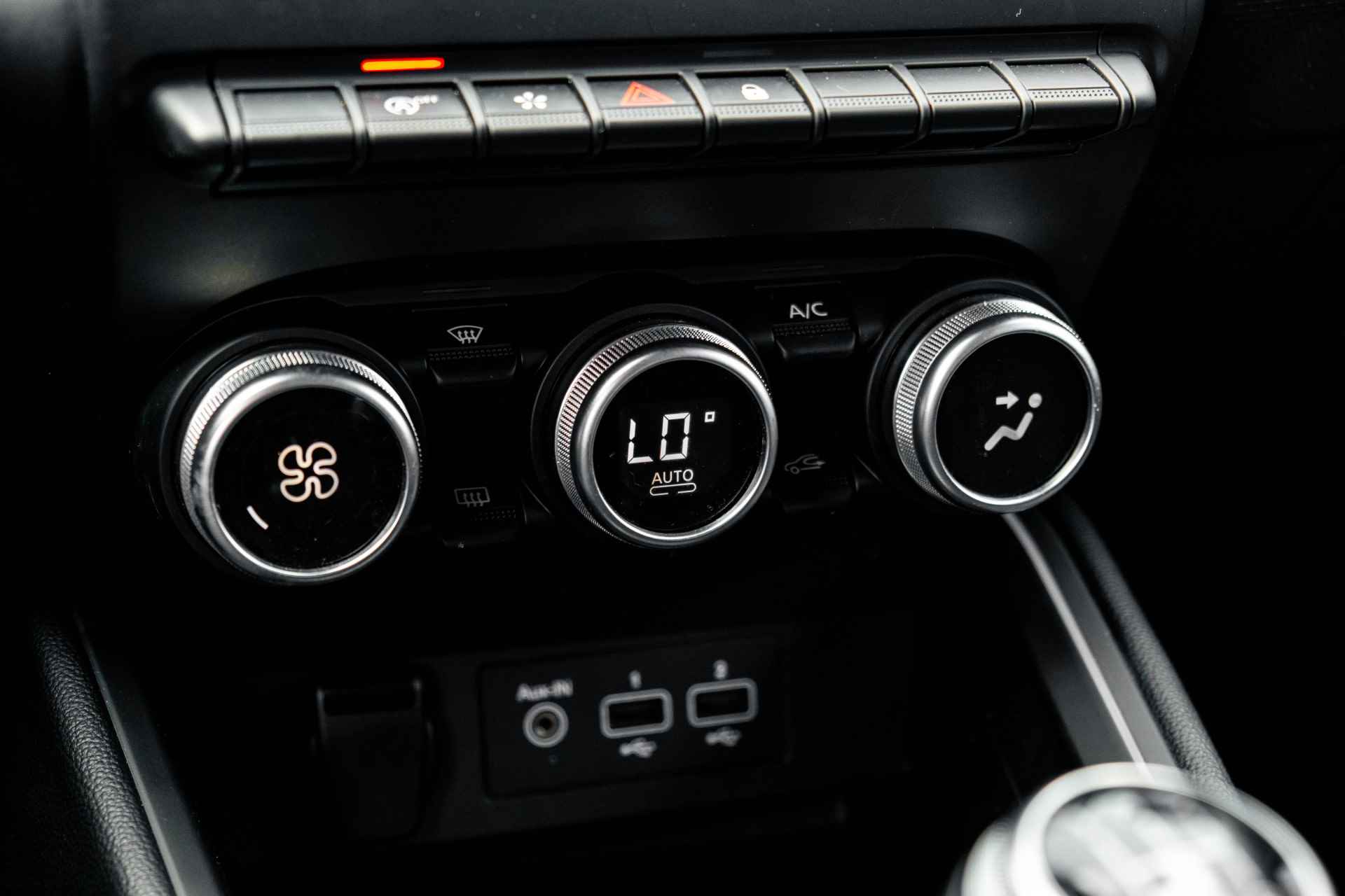 Renault Clio 1.0 TCe 100pk Intens | Climat Control | Lm velgen | Handfree | Cruise | Apple Carplay/Android Auto | incl. Bovag rijklaarpakket met 12 maanden garantie | - 37/47