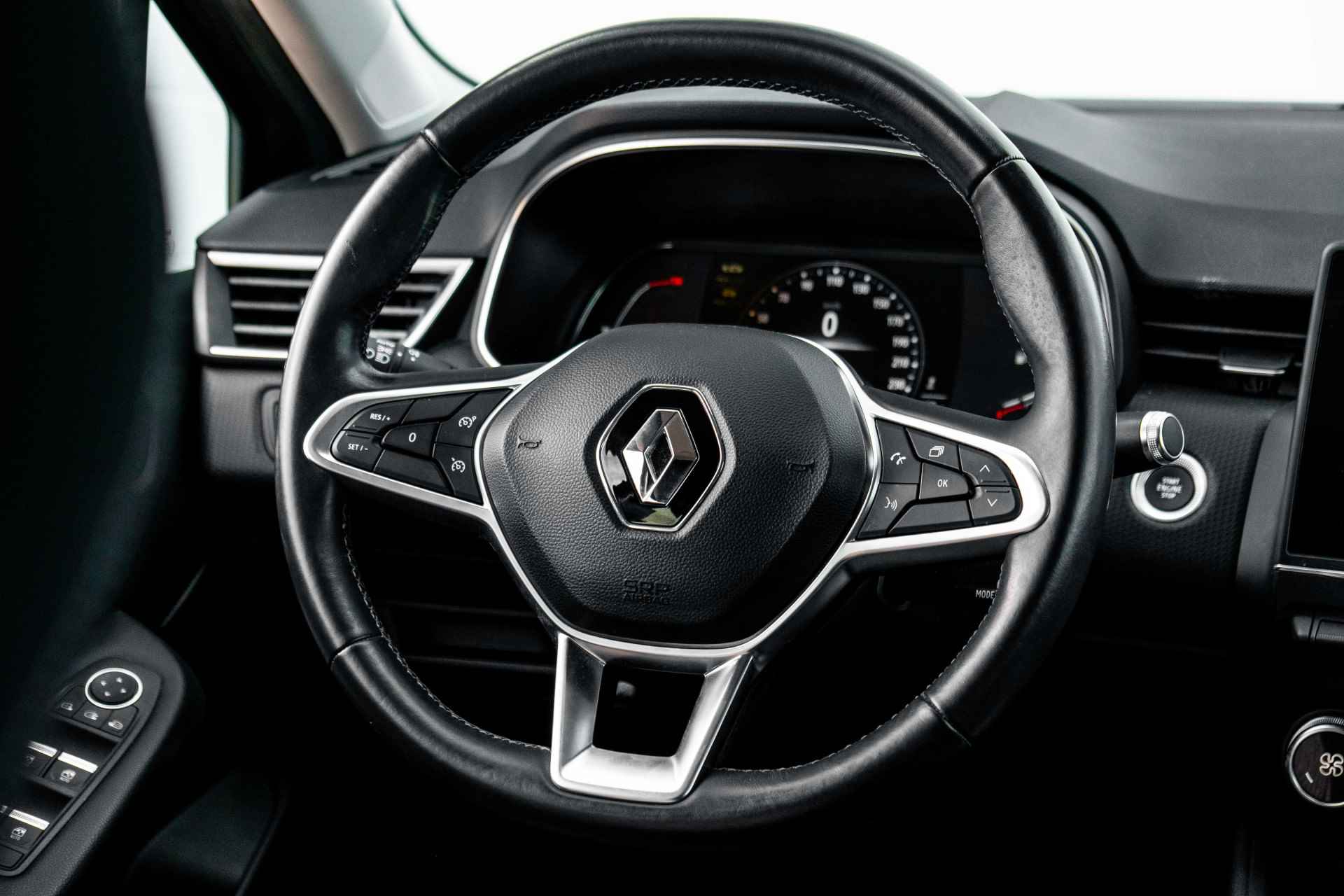 Renault Clio 1.0 TCe 100pk Intens | Climat Control | Lm velgen | Handfree | Cruise | Apple Carplay/Android Auto | incl. Bovag rijklaarpakket met 12 maanden garantie | - 10/47