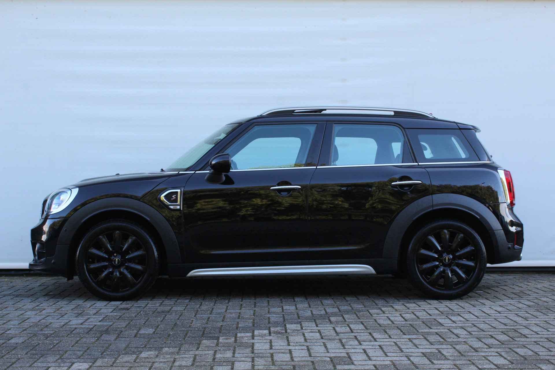 MINI Countryman Cooper S / Panoramadak / Sportstoelen / LED / Stoelverwarming / Park Assistant / Navigatie Professional / Leder - 5/27