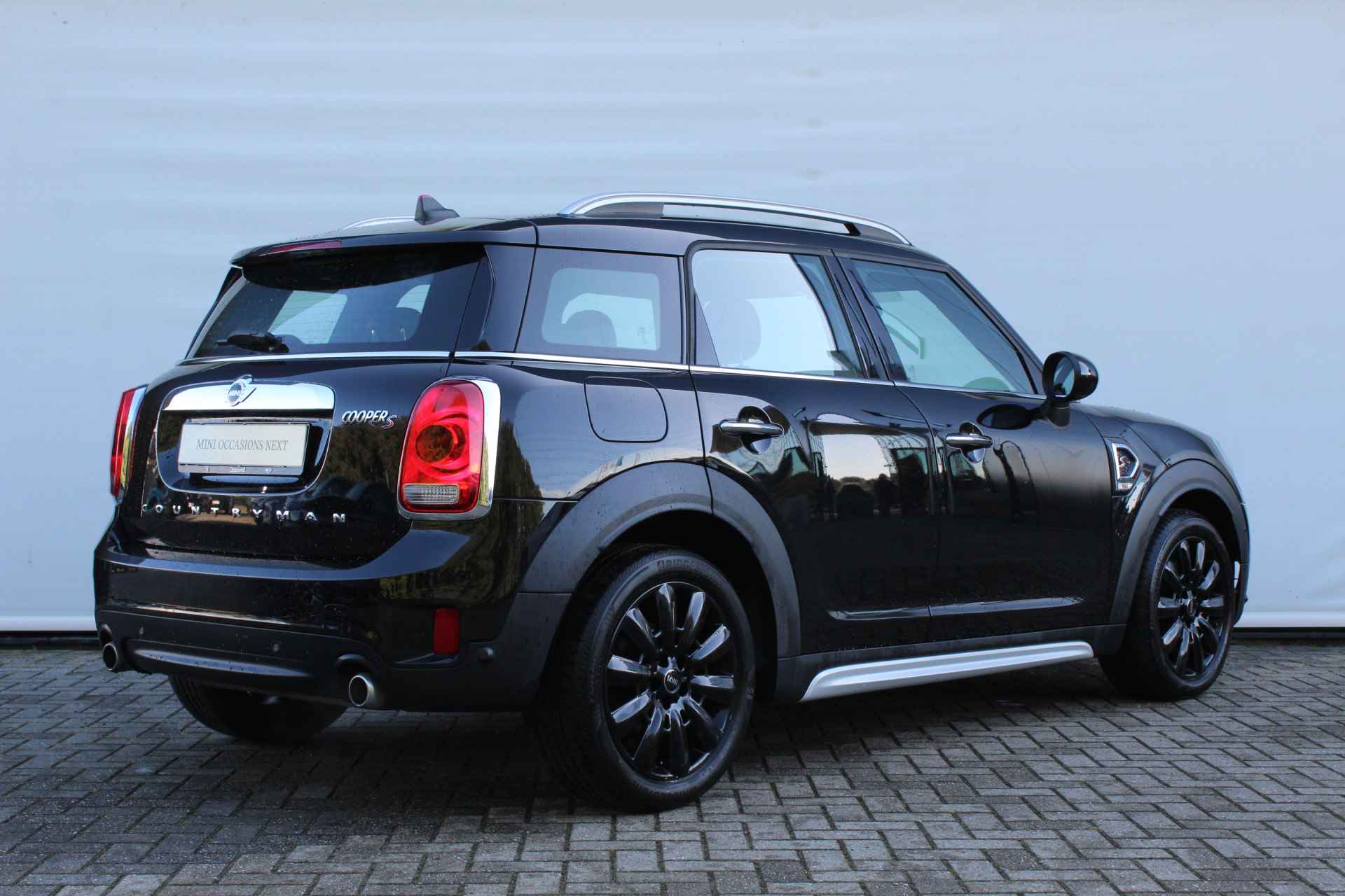 MINI Countryman Cooper S / Panoramadak / Sportstoelen / LED / Stoelverwarming / Park Assistant / Navigatie Professional / Leder - 6/27