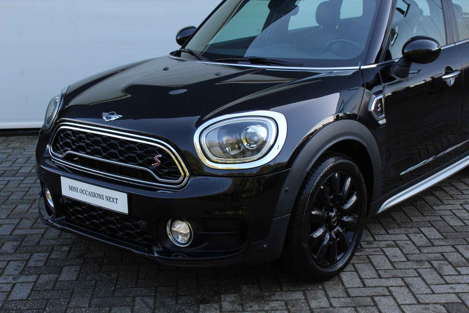 MINI Countryman Cooper S / Panoramadak / Sportstoelen / LED / Stoelverwarming / Park Assistant / Navigatie Professional / Leder - 7/27